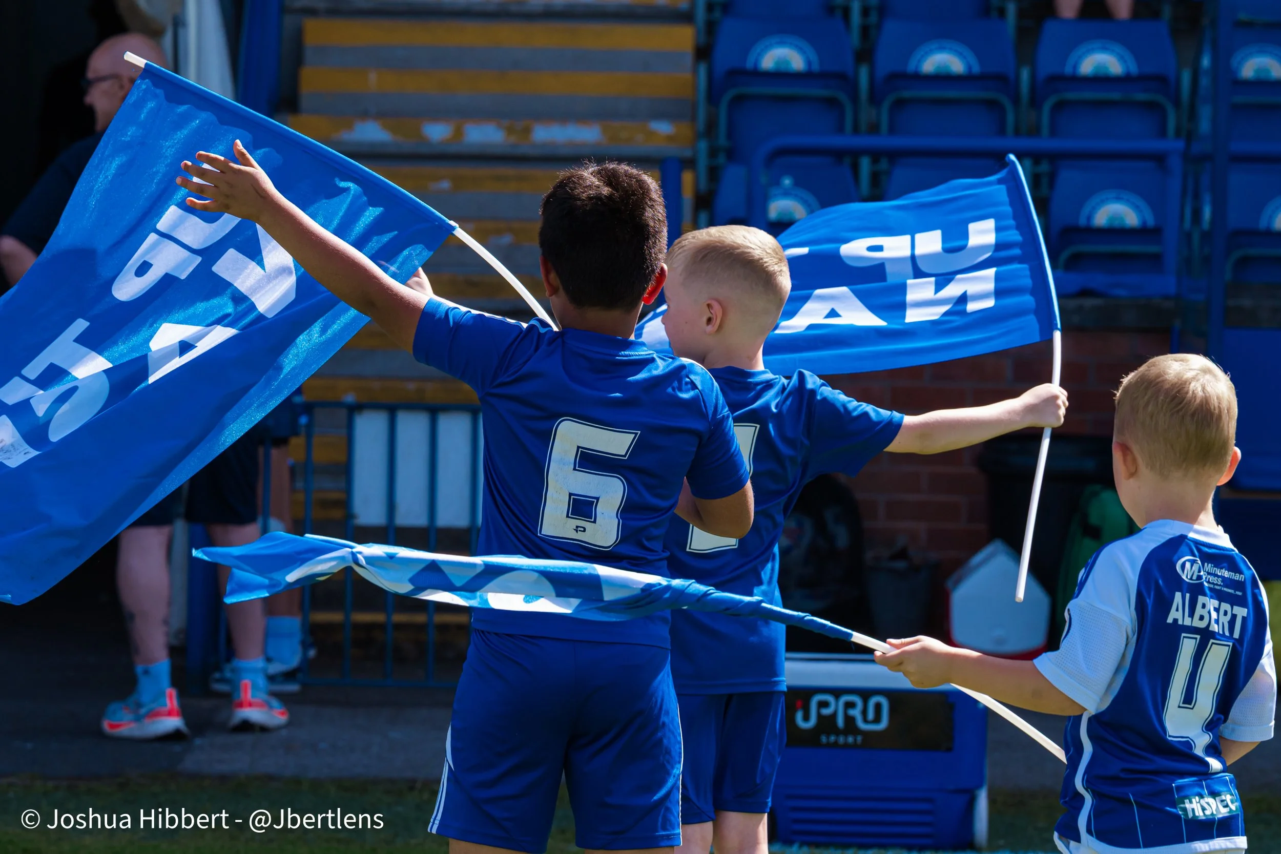 Curzon_Ashton_Alfreton_Town_Web_Sized-32.jpg