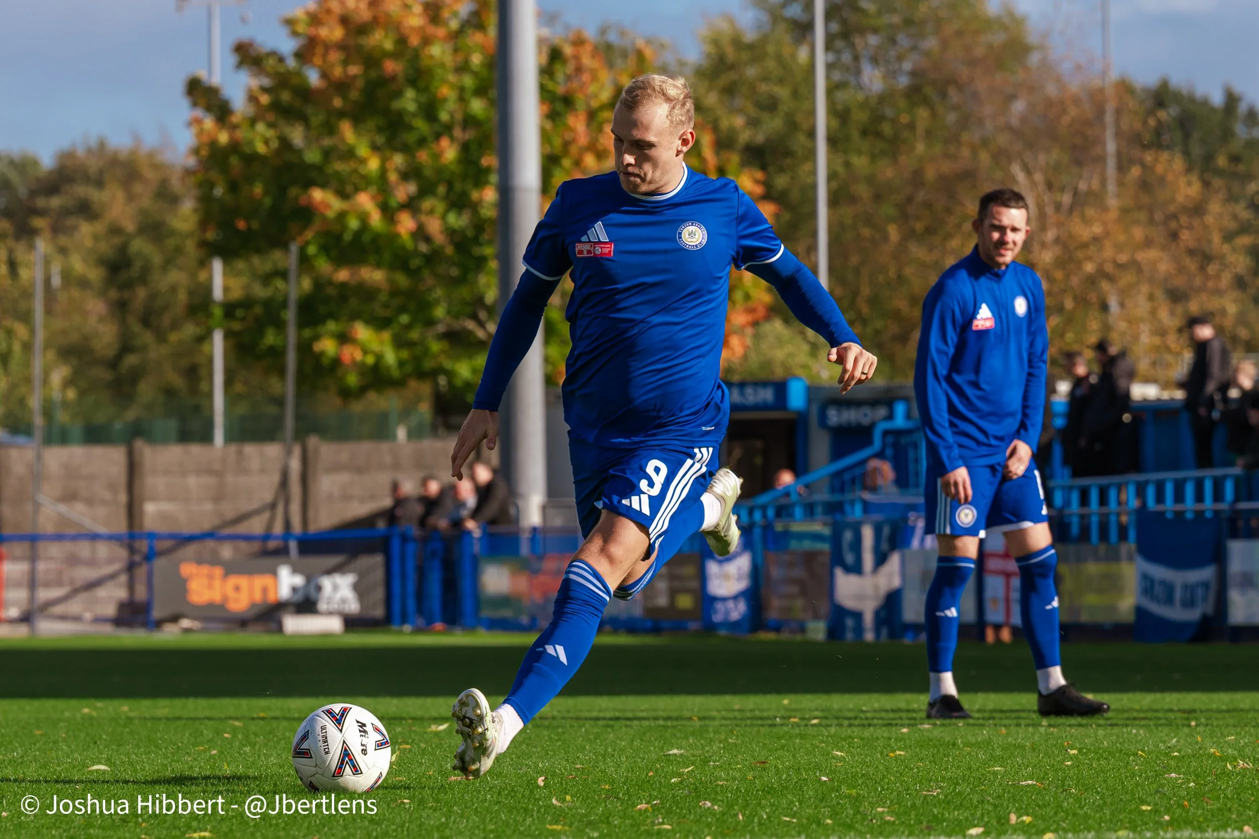 Curzon_Ashton_Hyde_United_Web_Sized_10.10.26-14.jpg