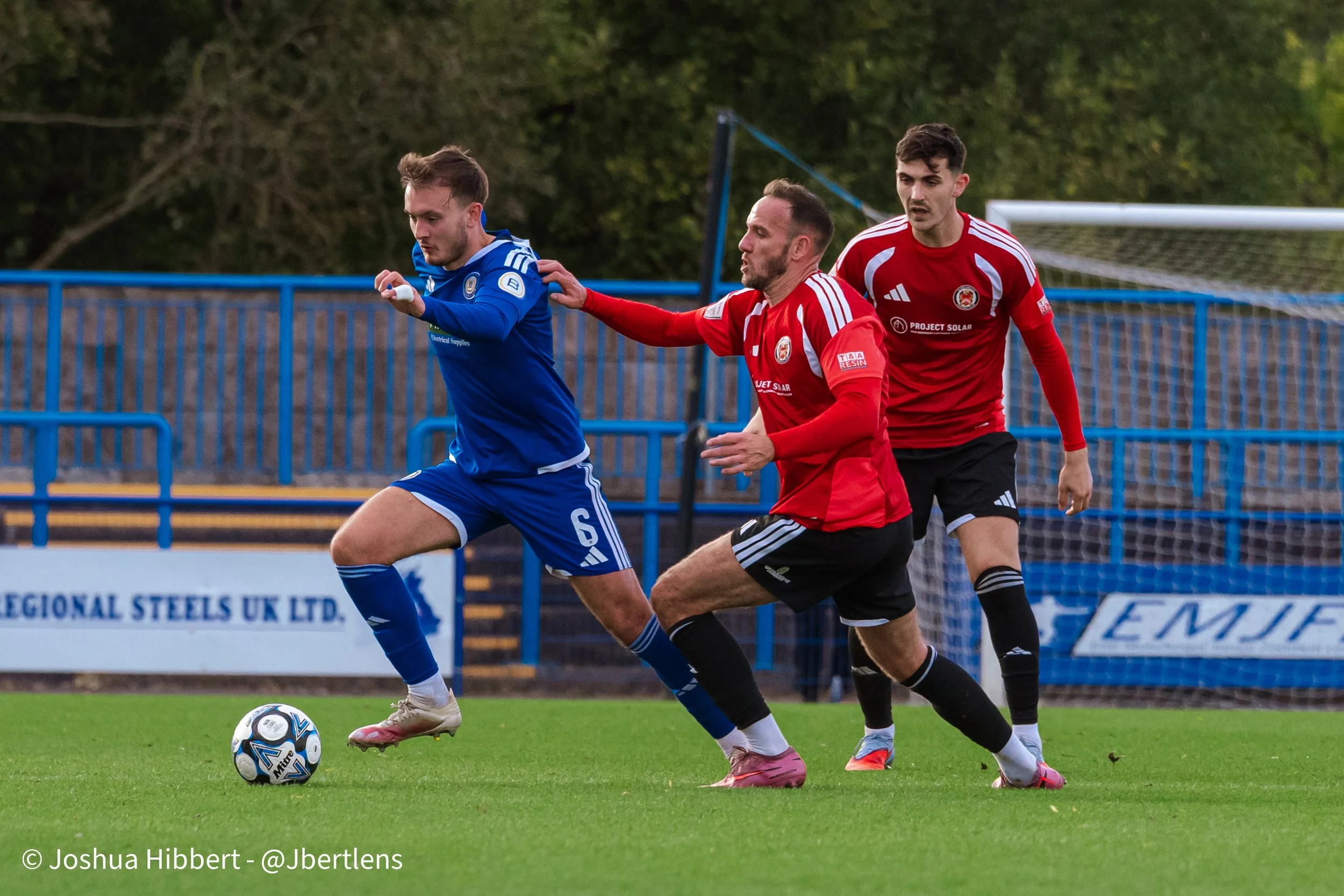 Curzon_Ashton_Hyde_United_Web_Sized_10.10.26-135.jpg
