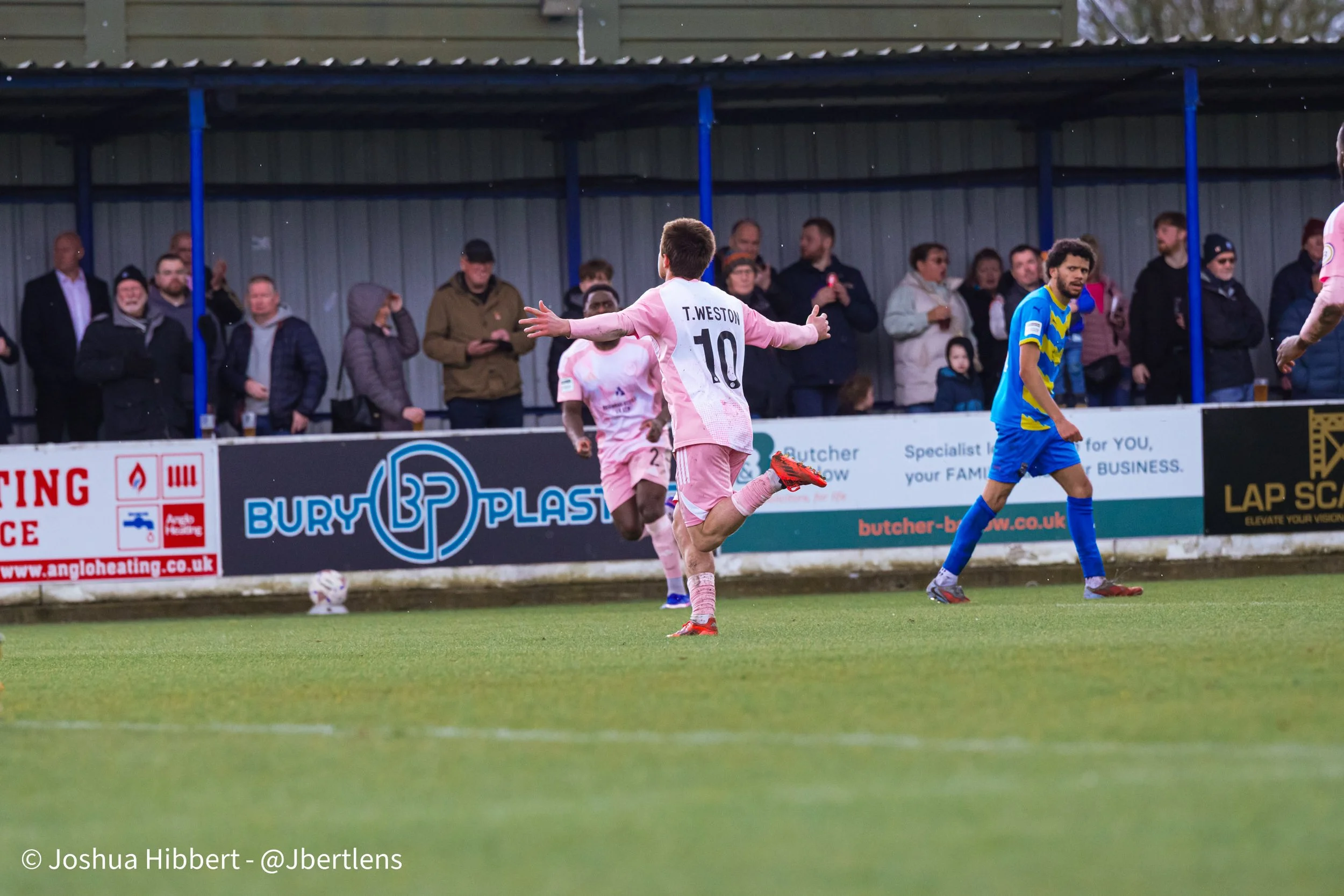 Sport_Photography_Curzon_Ashton_Radcliffe_FC_03.04.26-76.jpg