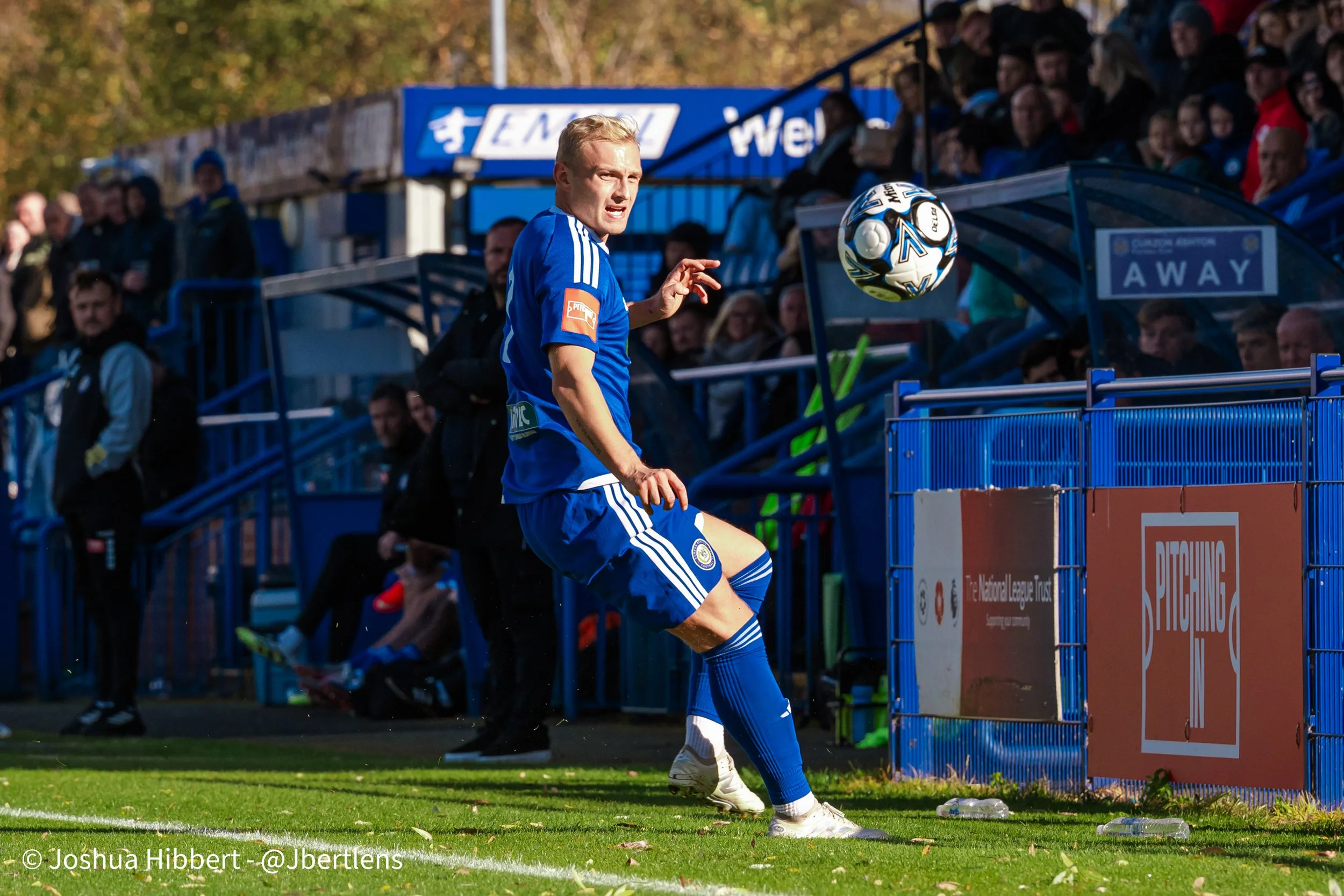 Curzon_Ashton_Hyde_United_Web_Sized_10.10.26-63.jpg