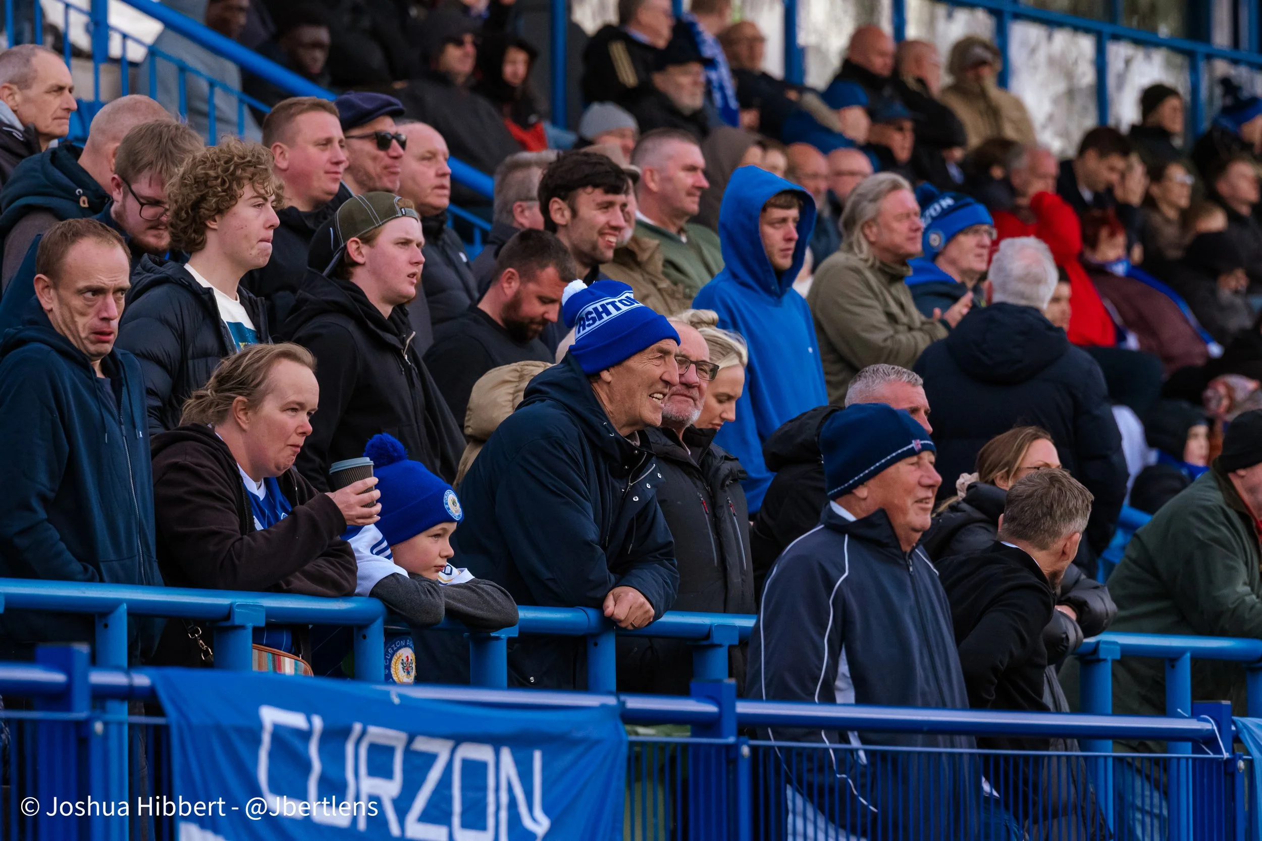 Curzon_Ashton_Hyde_United_Web_Sized_10.10.26-144.jpg