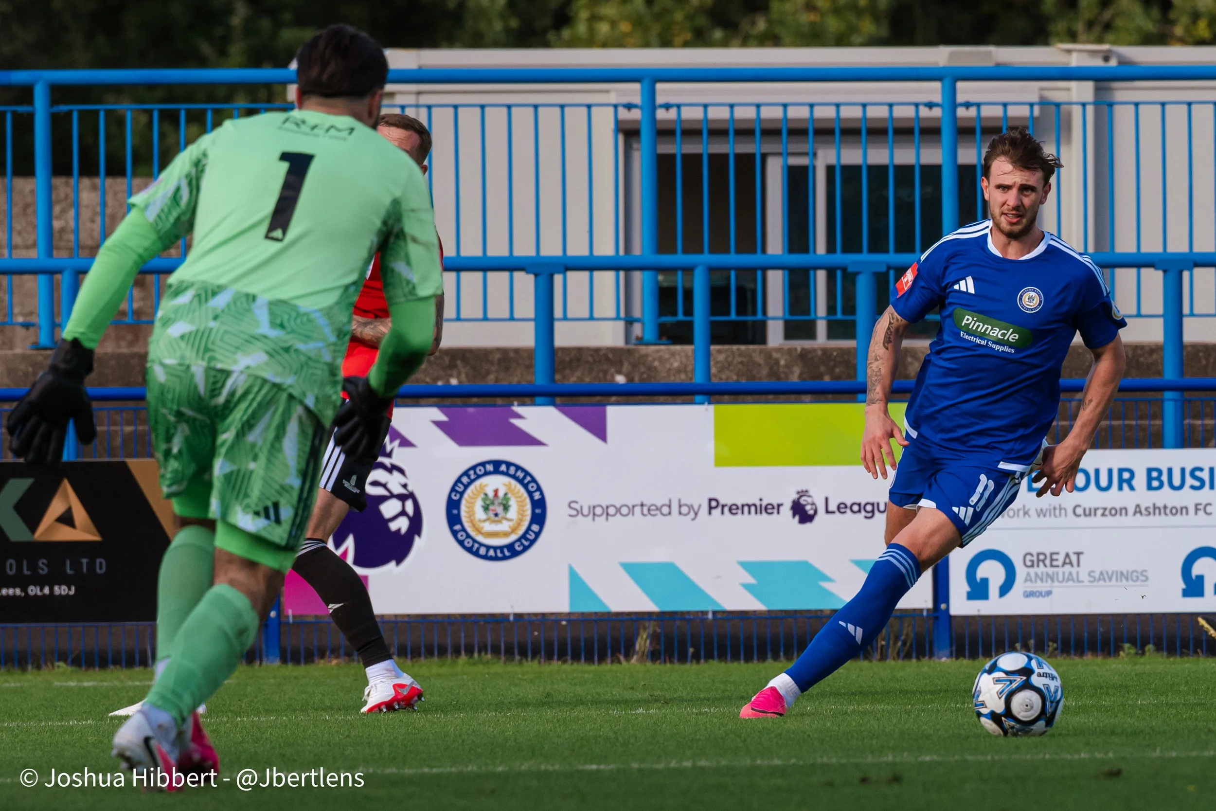 Curzon_Ashton_Hyde_United_Web_Sized_10.10.26-82.jpg