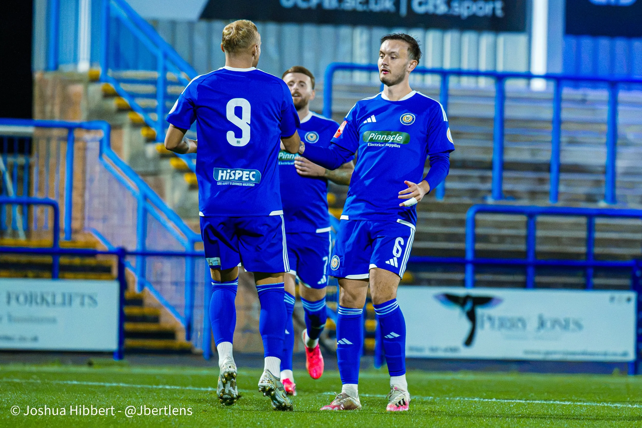 Curzon_Ashton_Redcar_Athletic_Web_Sized_06.10.26-34.jpg