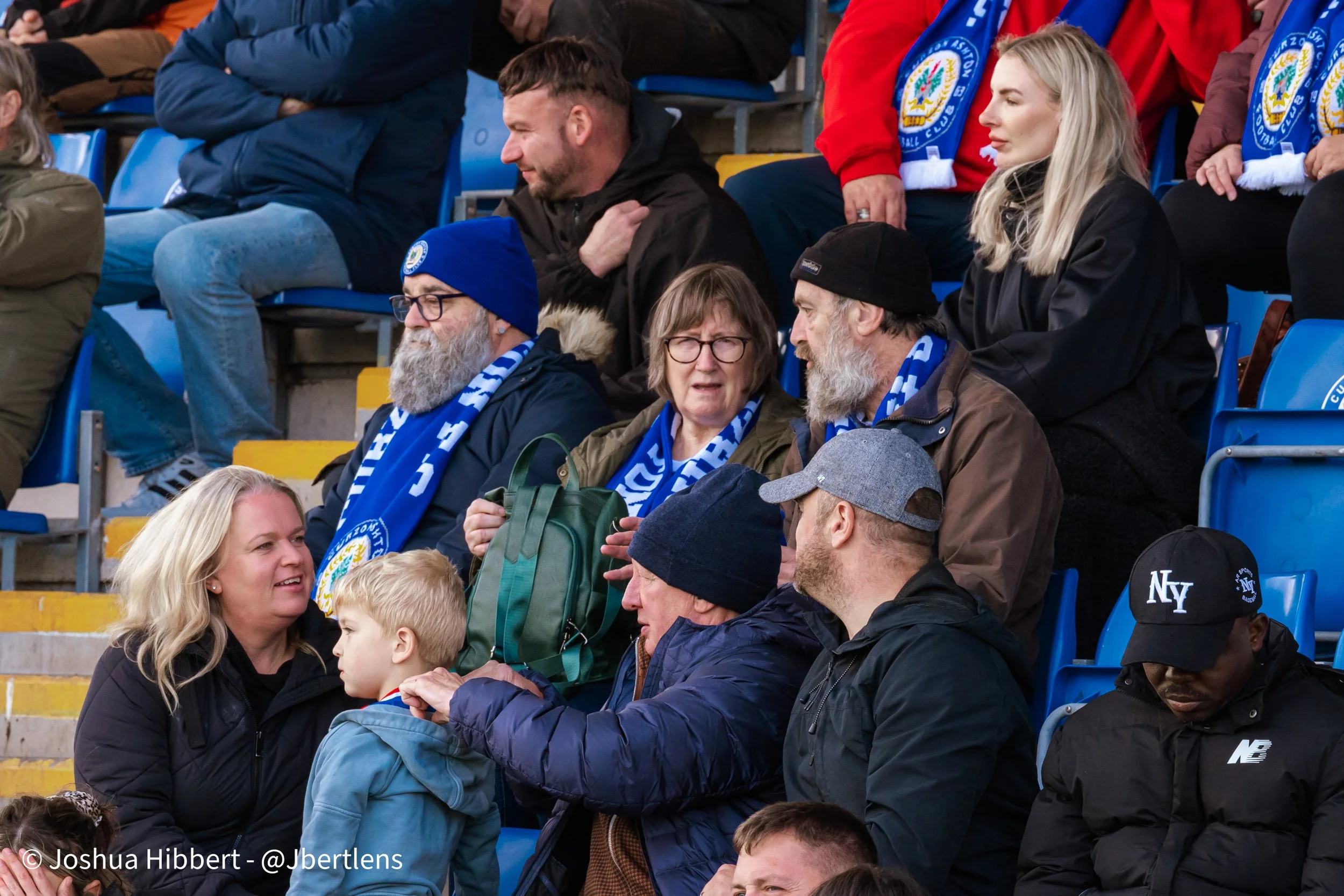 Curzon_Ashton_Hyde_United_Web_Sized_10.10.26-27.jpg