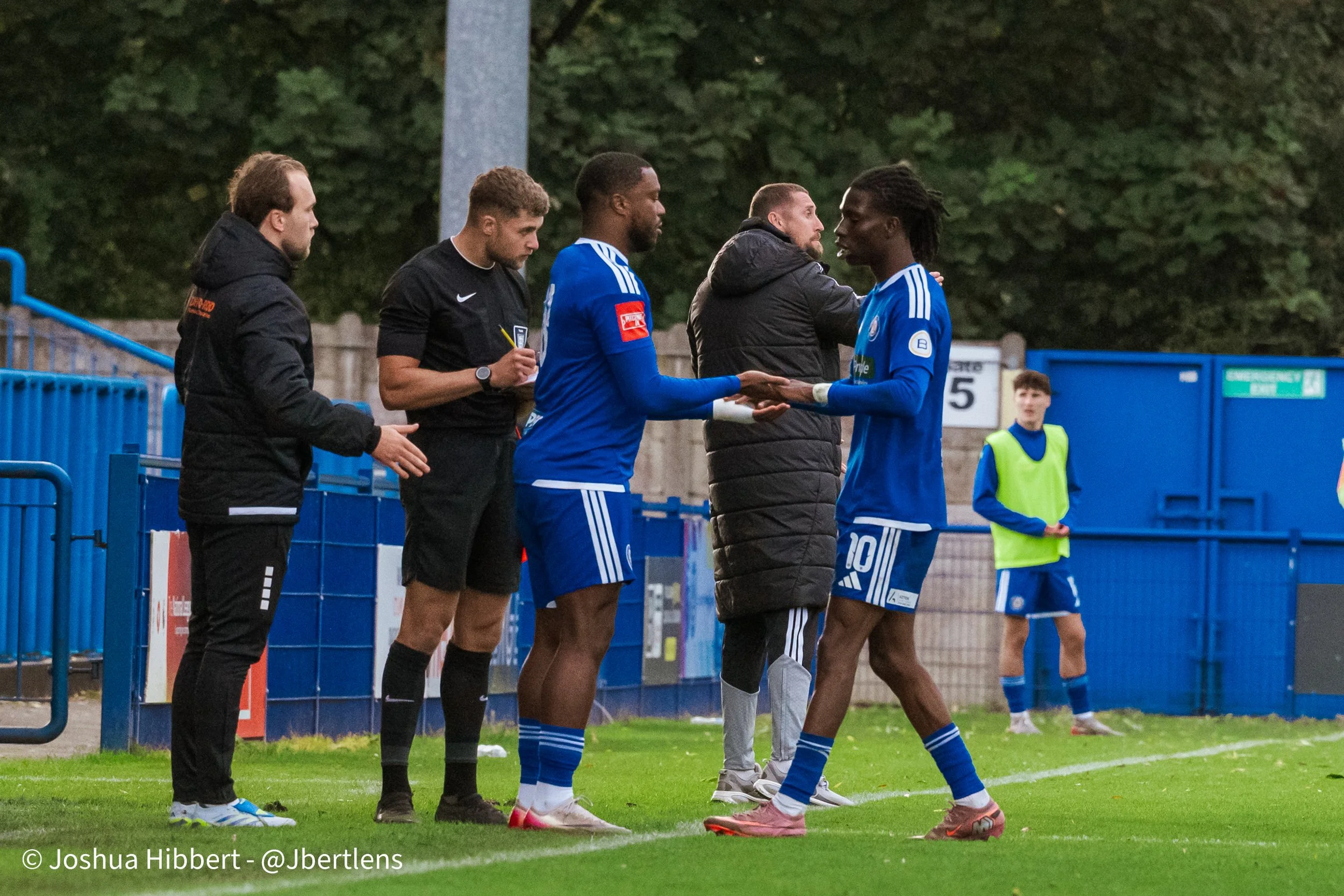 Curzon_Ashton_Hyde_United_Web_Sized_10.10.26-157.jpg