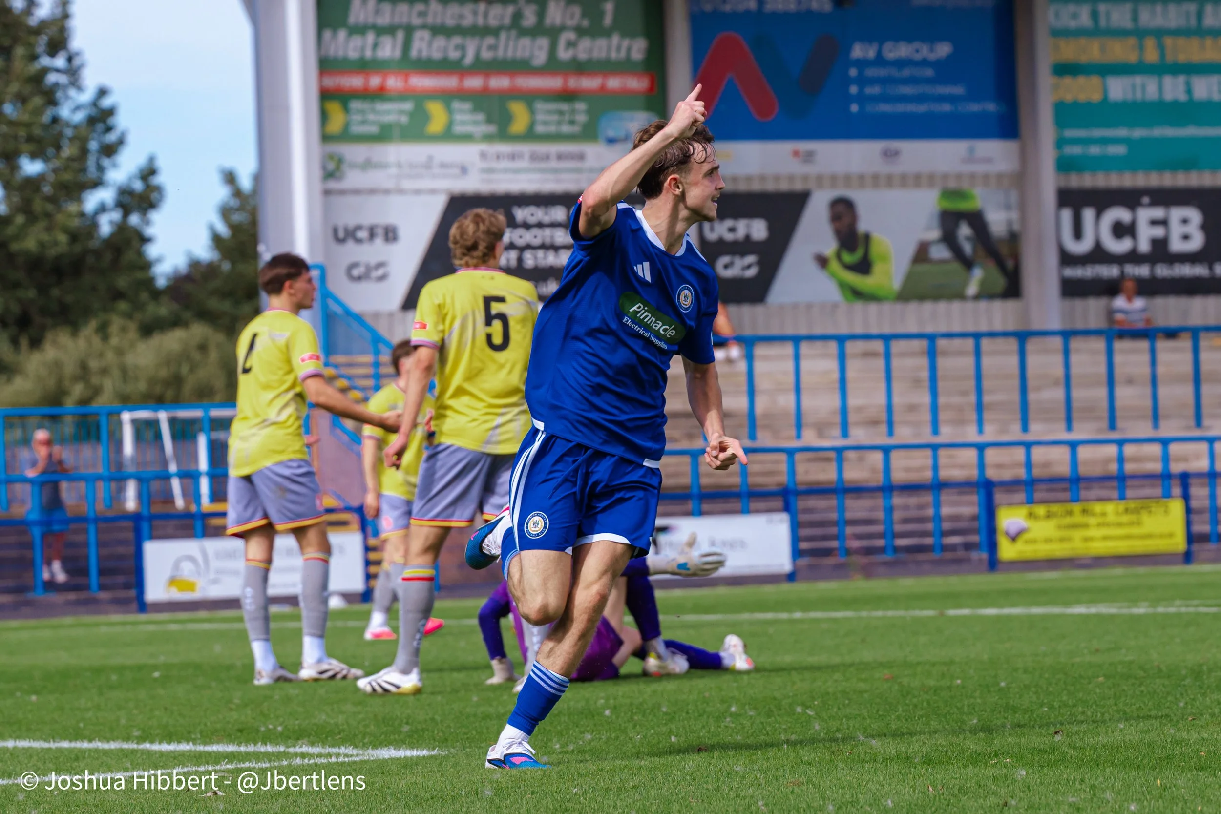 Curzon_Ashton_Alfreton_Town_Web_Sized-139.jpg