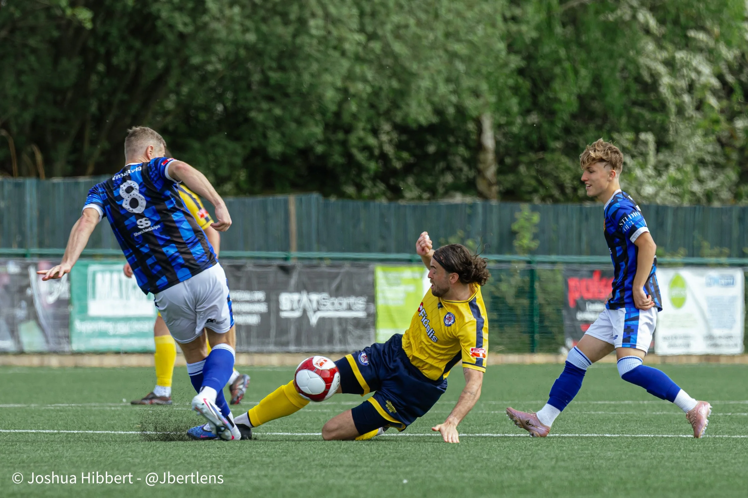 Sport_Photography_Stalybridge_Celtic_Avro_10.05.26-35.jpg