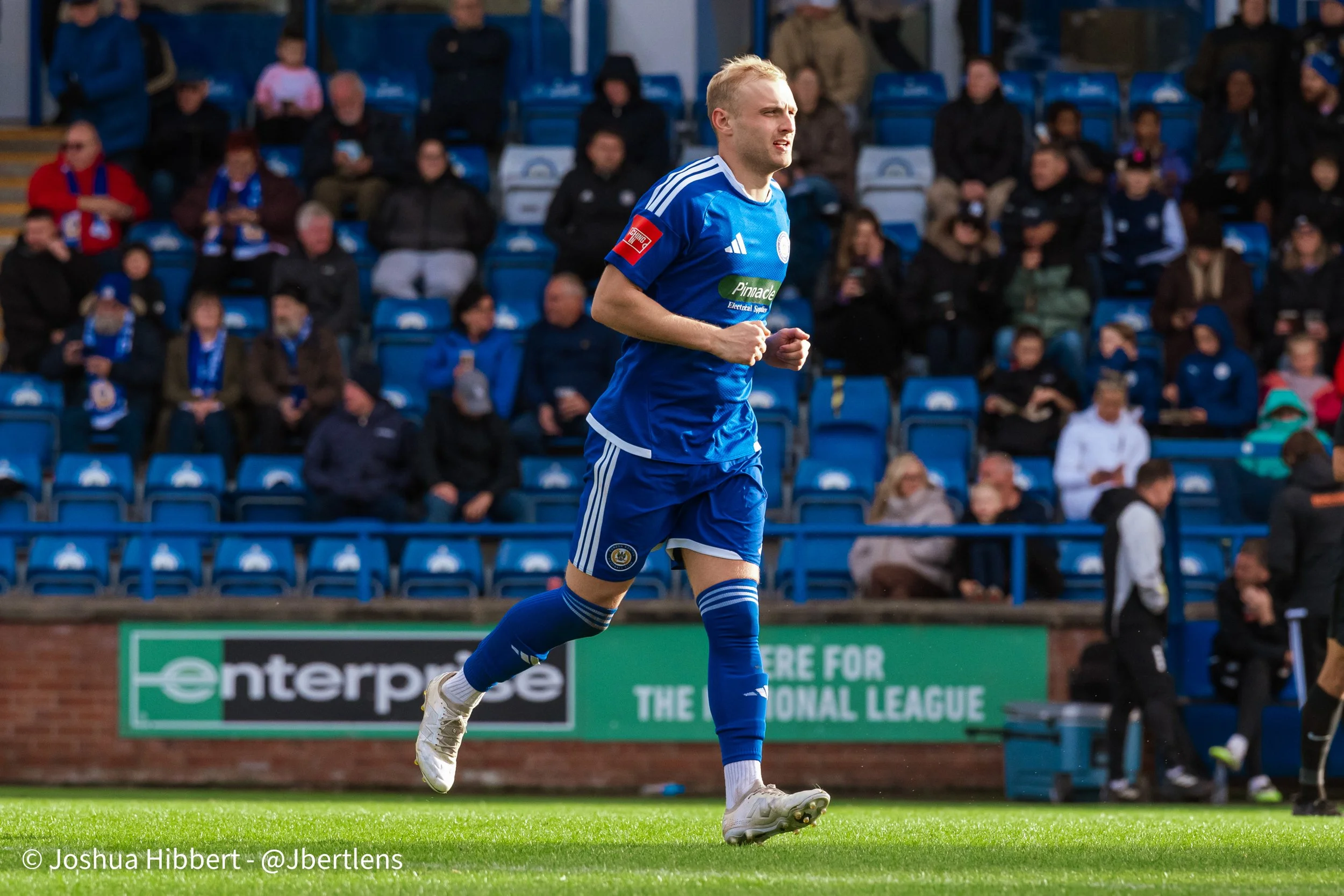 Curzon_Ashton_Hyde_United_Web_Sized_10.10.26-112.jpg