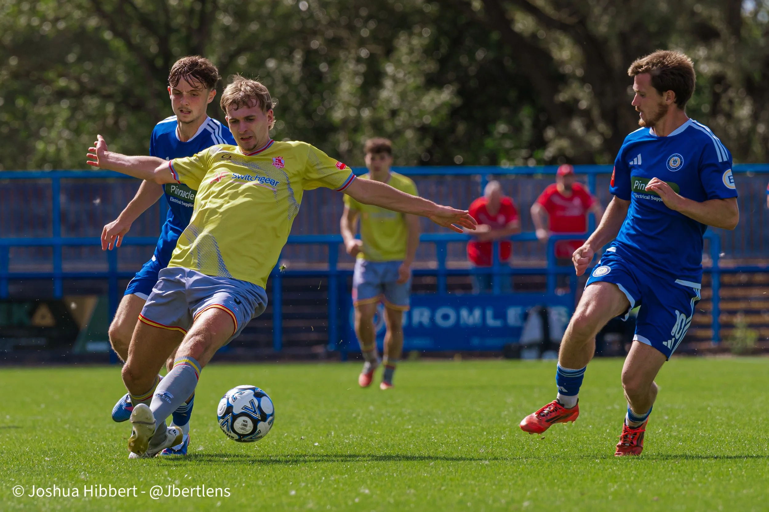 Curzon_Ashton_Alfreton_Town_Web_Sized-80.jpg