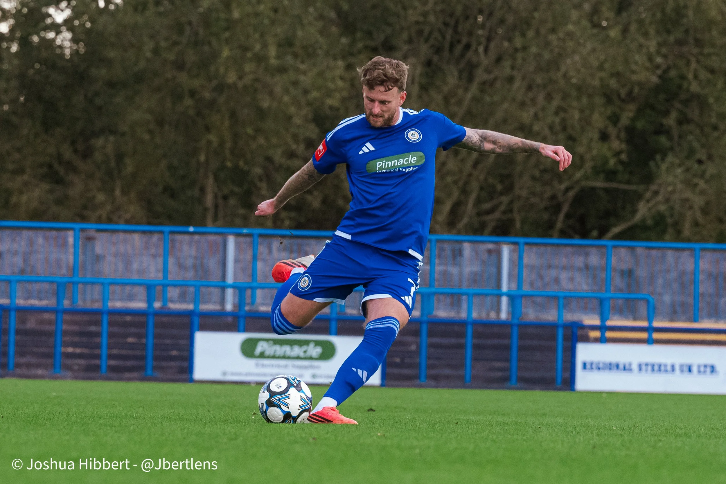 Curzon_Ashton_Hyde_United_Web_Sized_10.10.26-143.jpg
