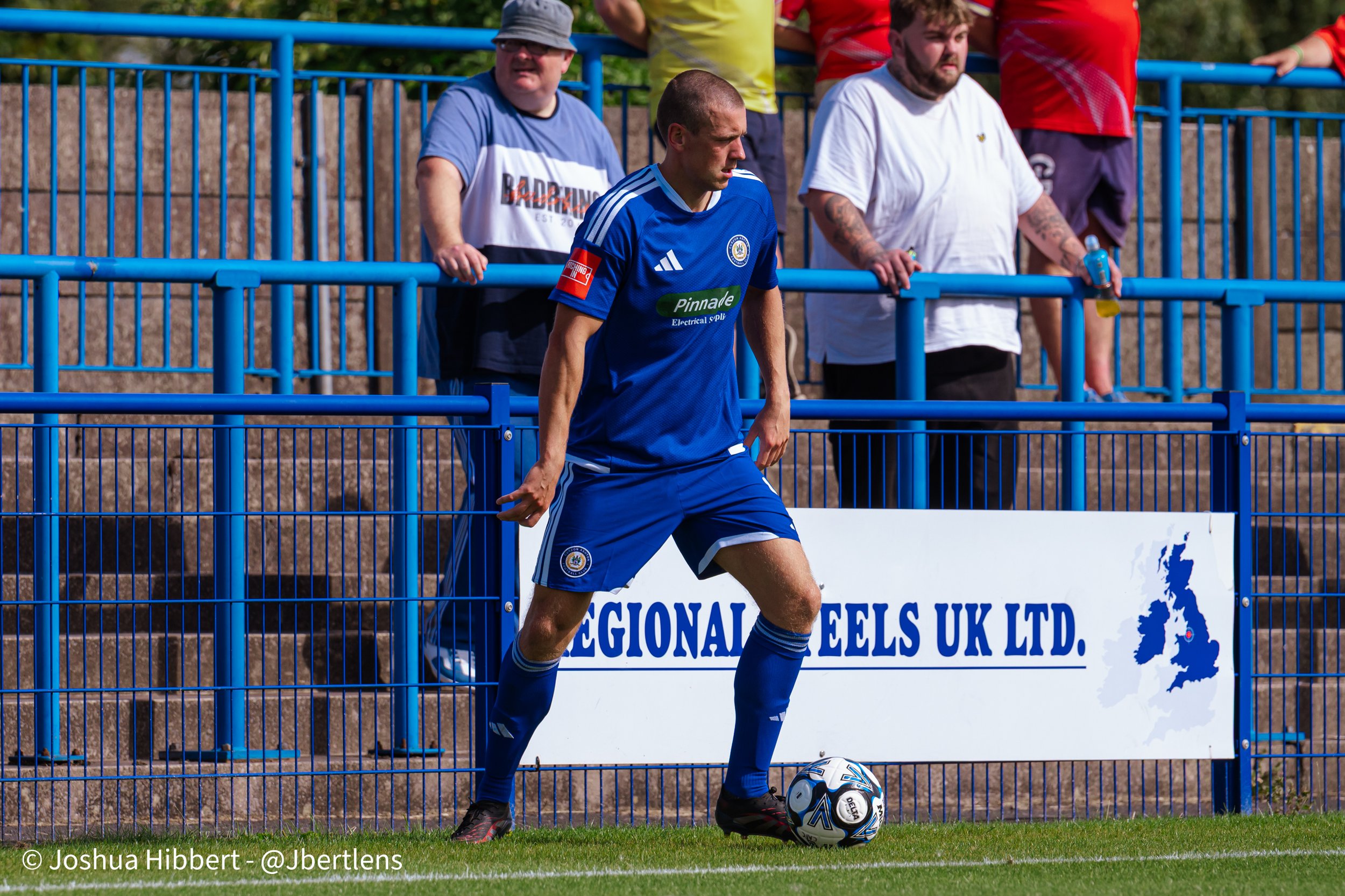 Curzon_Ashton_Alfreton_Town_Web_Sized-100.jpg