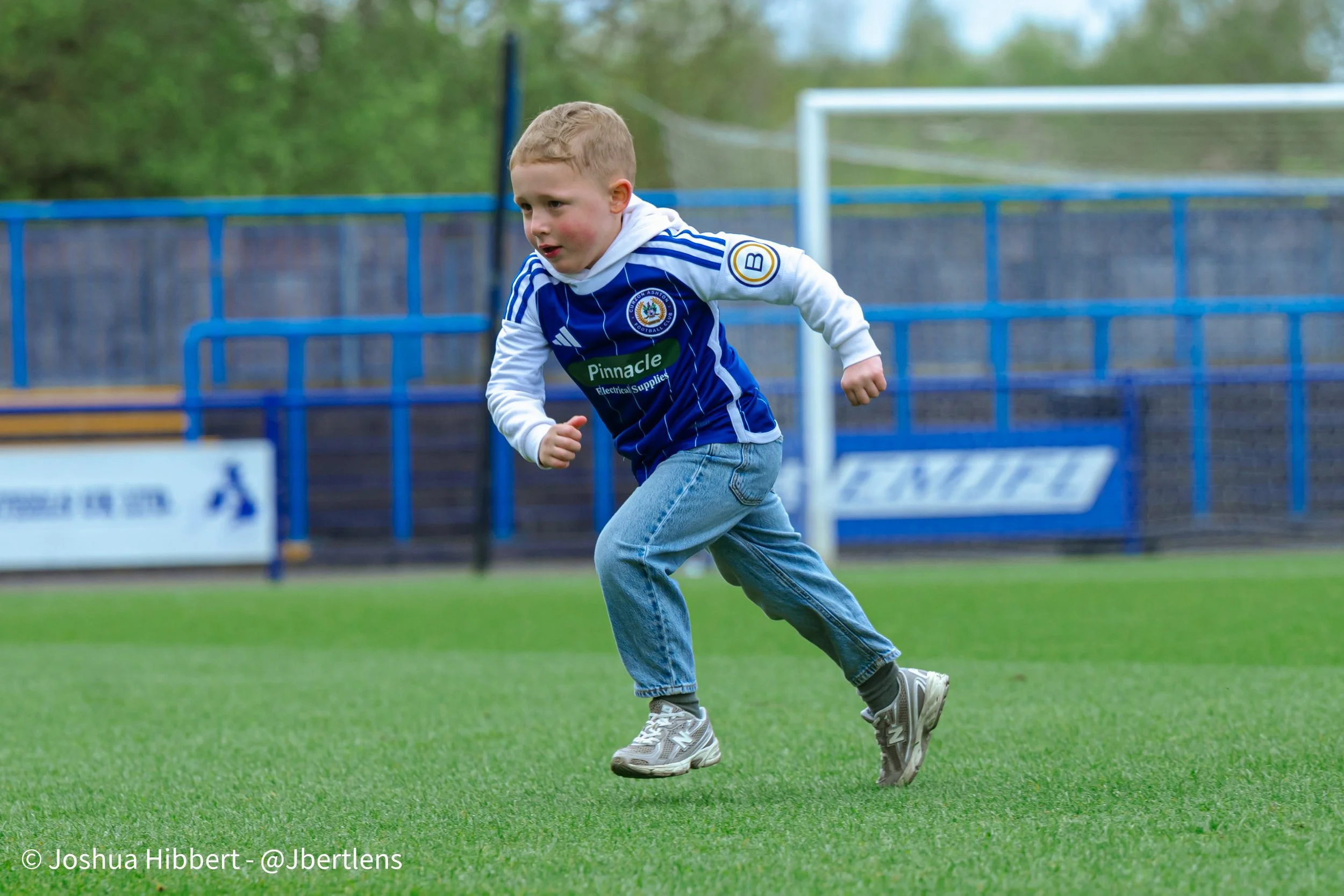 Sport_Photography_Curzon_Ashton_Buxton_FC_18.04.26-44.jpg