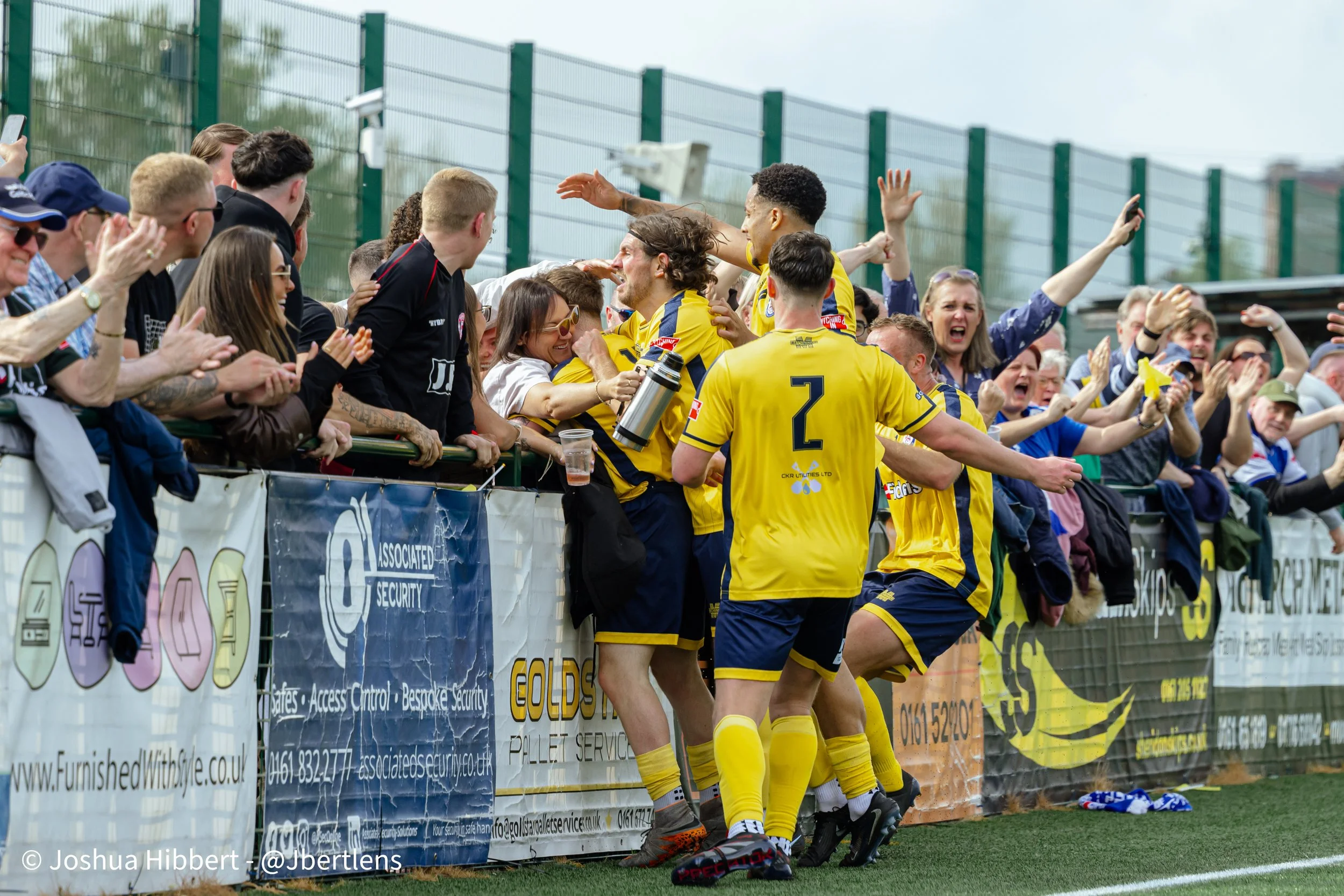 Sport_Photography_Stalybridge_Celtic_Avro_10.05.26-115.jpg