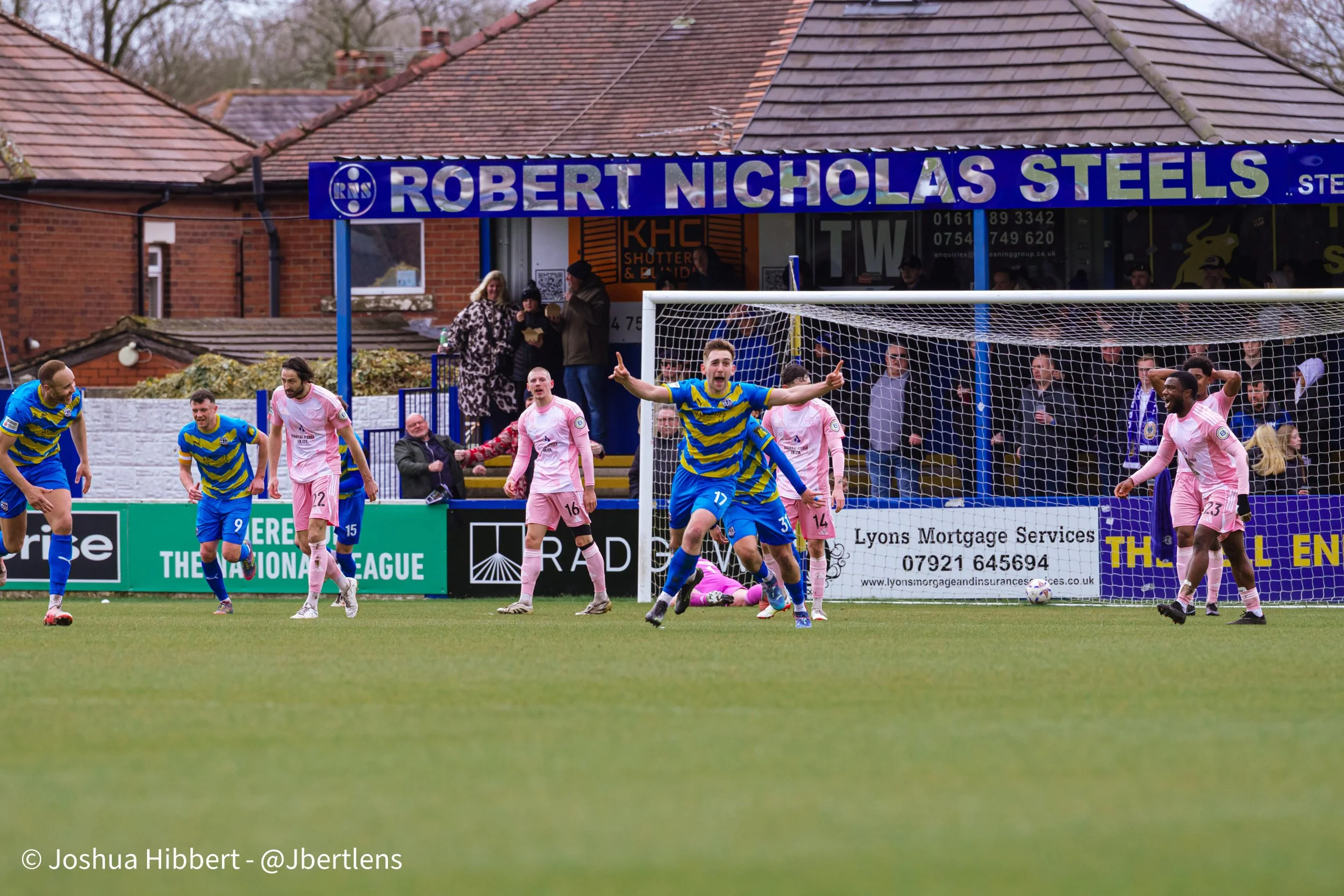 Sport_Photography_Curzon_Ashton_Radcliffe_FC_03.04.26-45.jpg