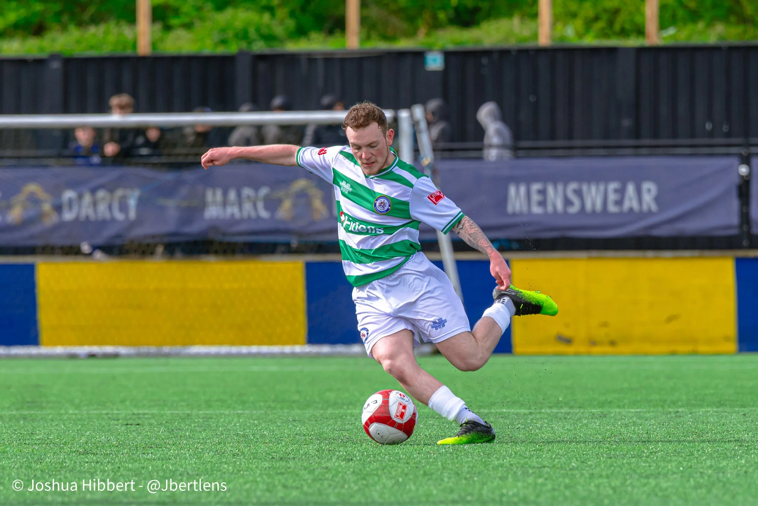Sport_Photography_Stalybridge_Celtic_Sporting_Khalsa_11.04 (29).jpg