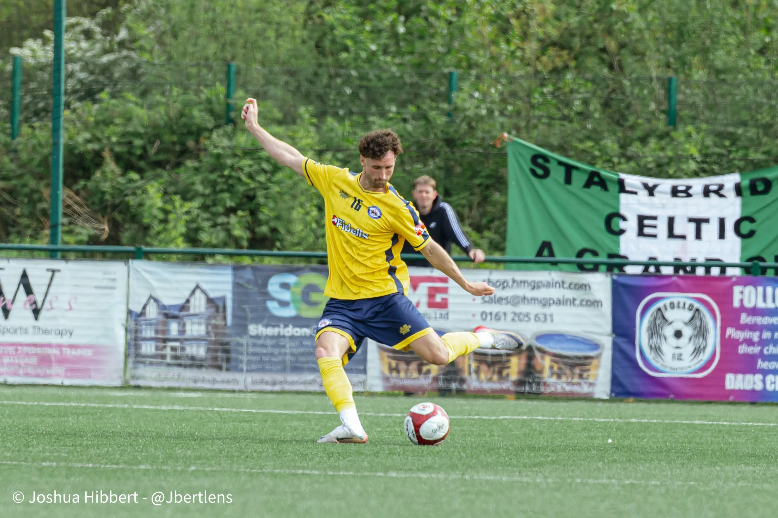 Sport_Photography_Stalybridge_Celtic_Avro_10.05.26-59.jpg