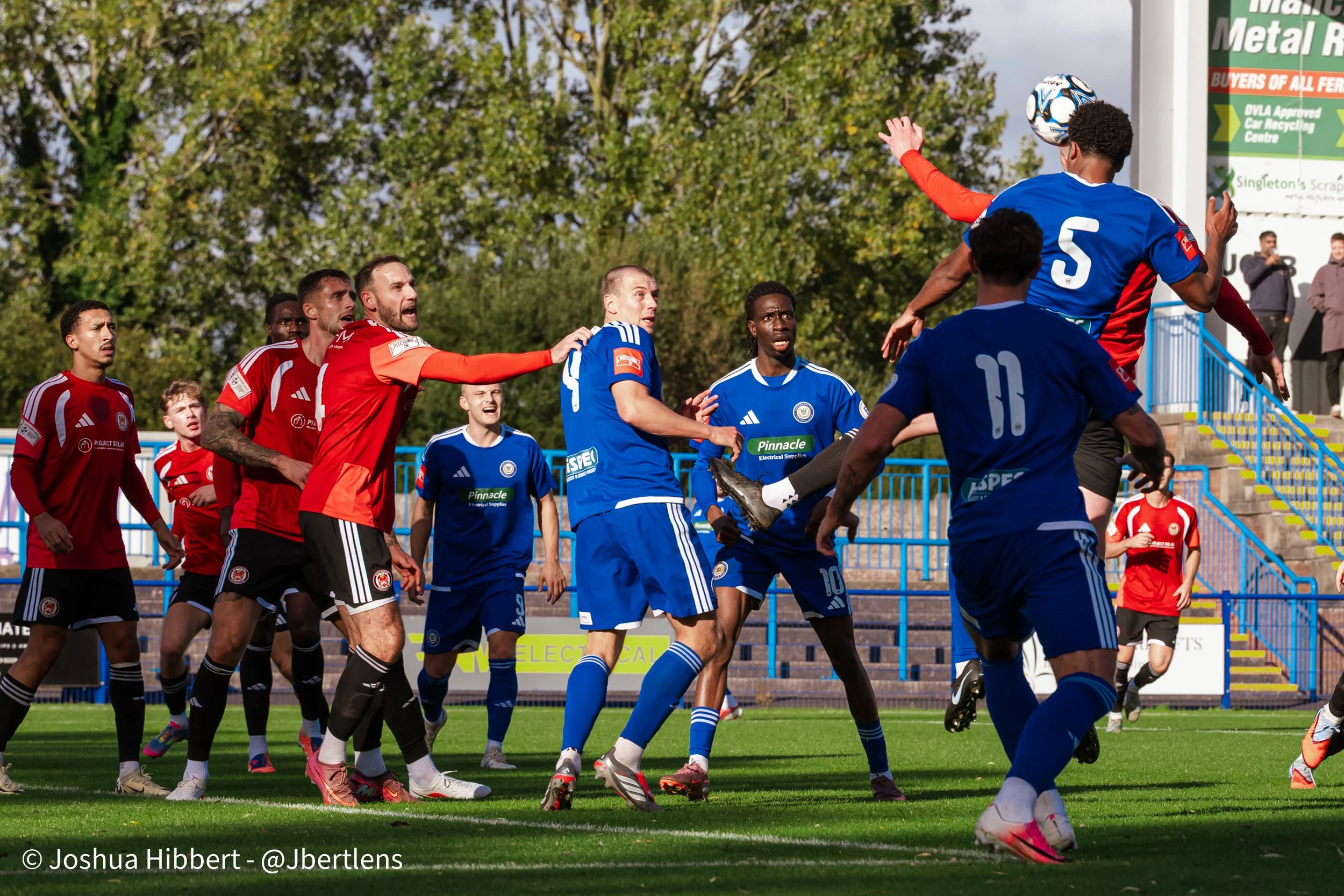 Curzon_Ashton_Hyde_United_Web_Sized_10.10.26-71.jpg