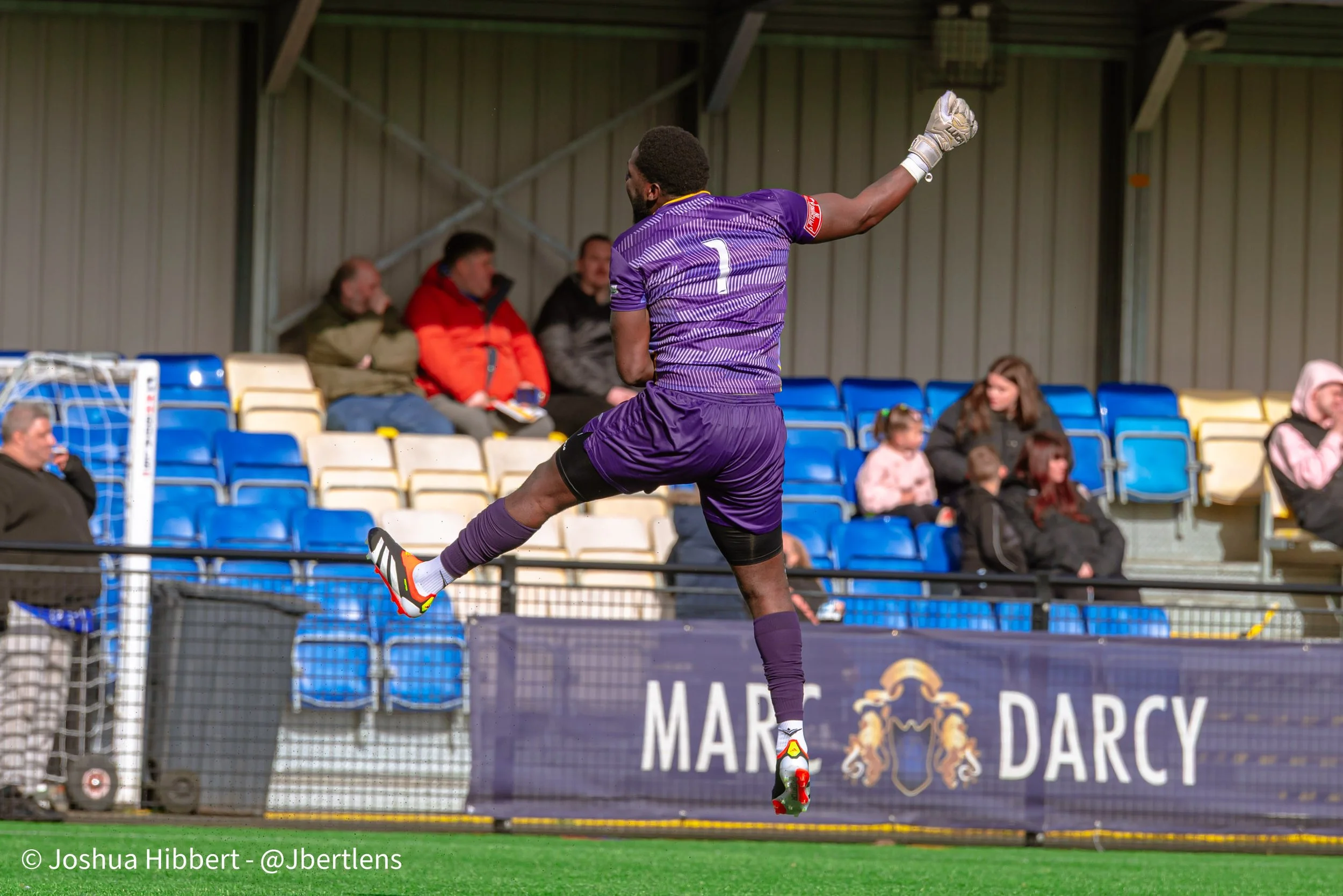 Sport_Photography_Stalybridge_Celtic_Sporting_Khalsa_11.04 (65).jpg