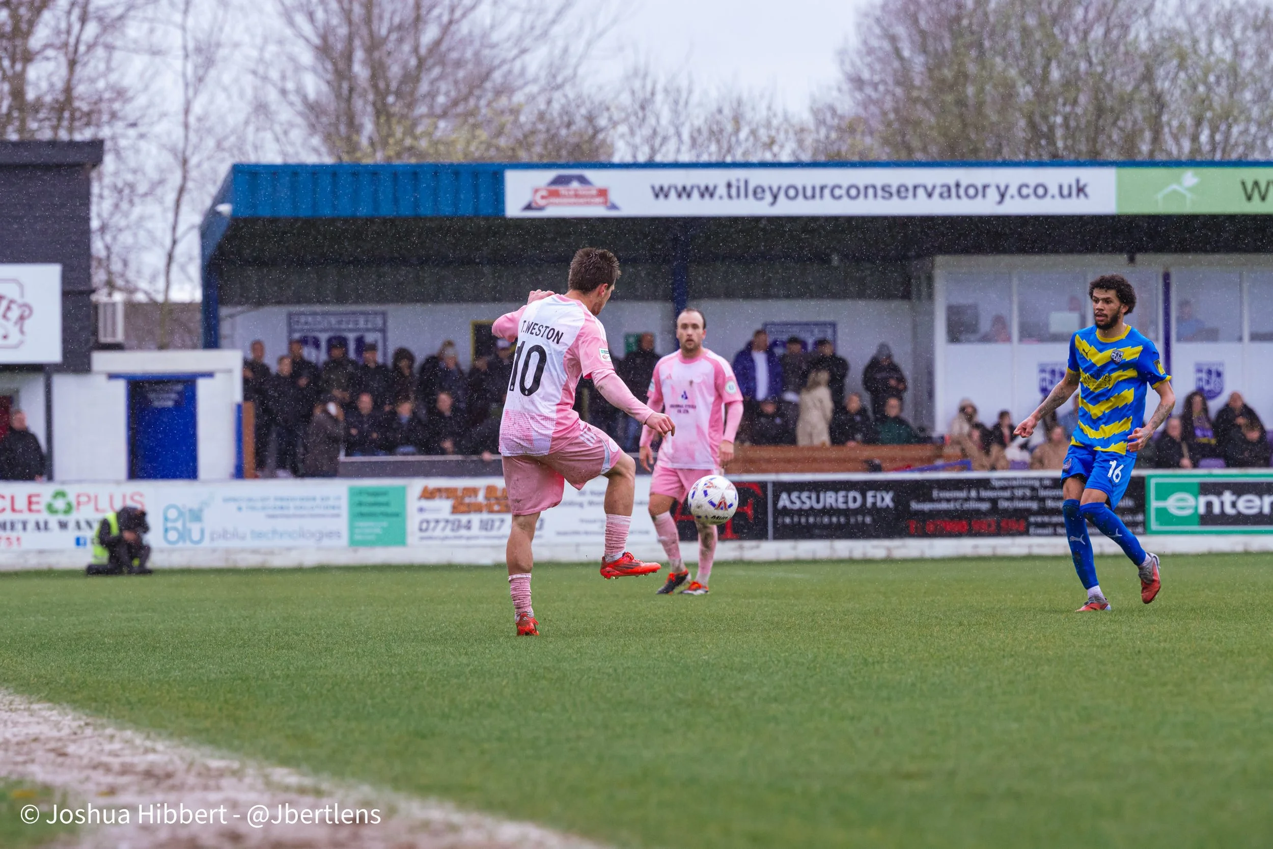 Sport_Photography_Curzon_Ashton_Radcliffe_FC_03.04.26-94.jpg