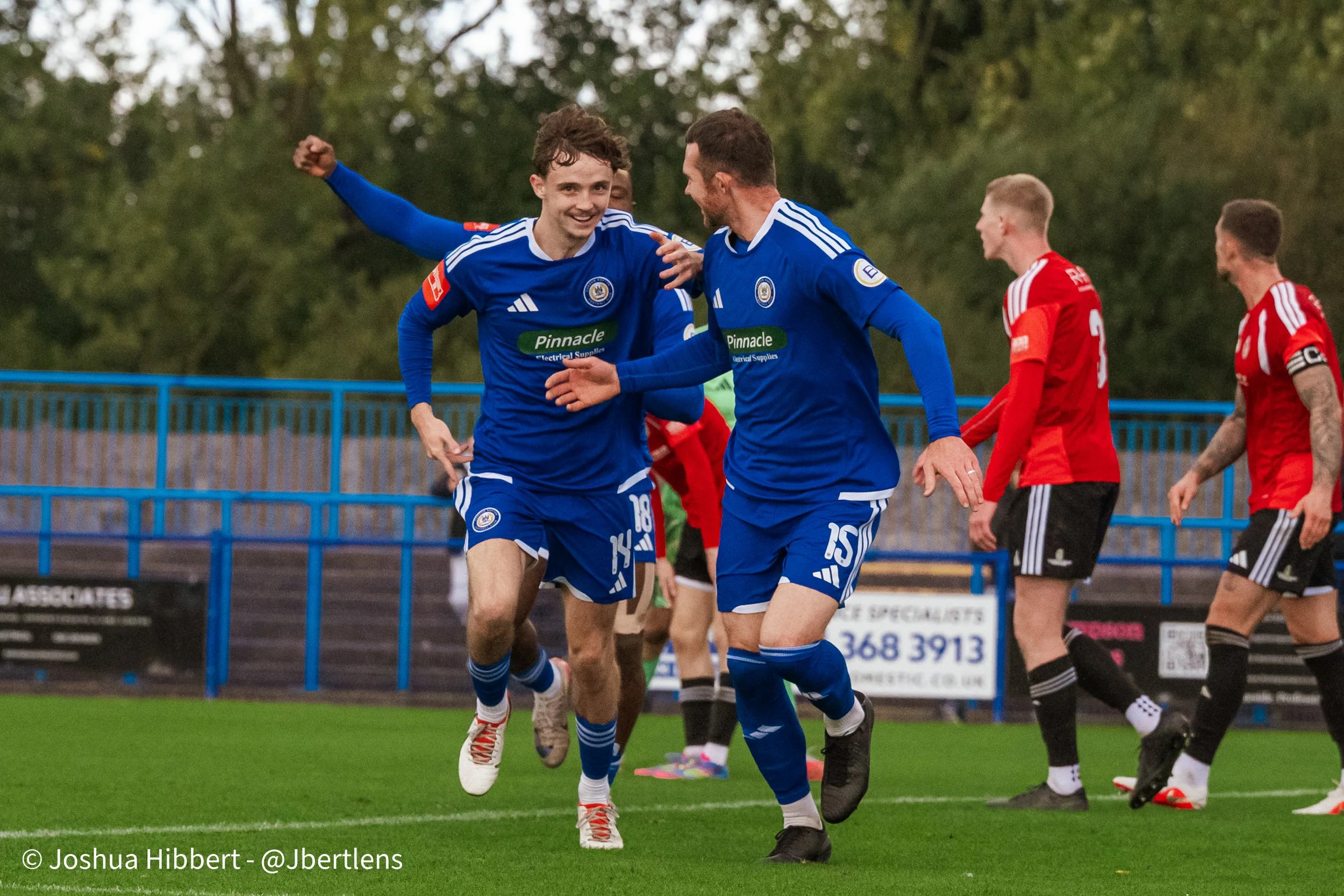Curzon_Ashton_Hyde_United_Web_Sized_10.10.26-167.jpg