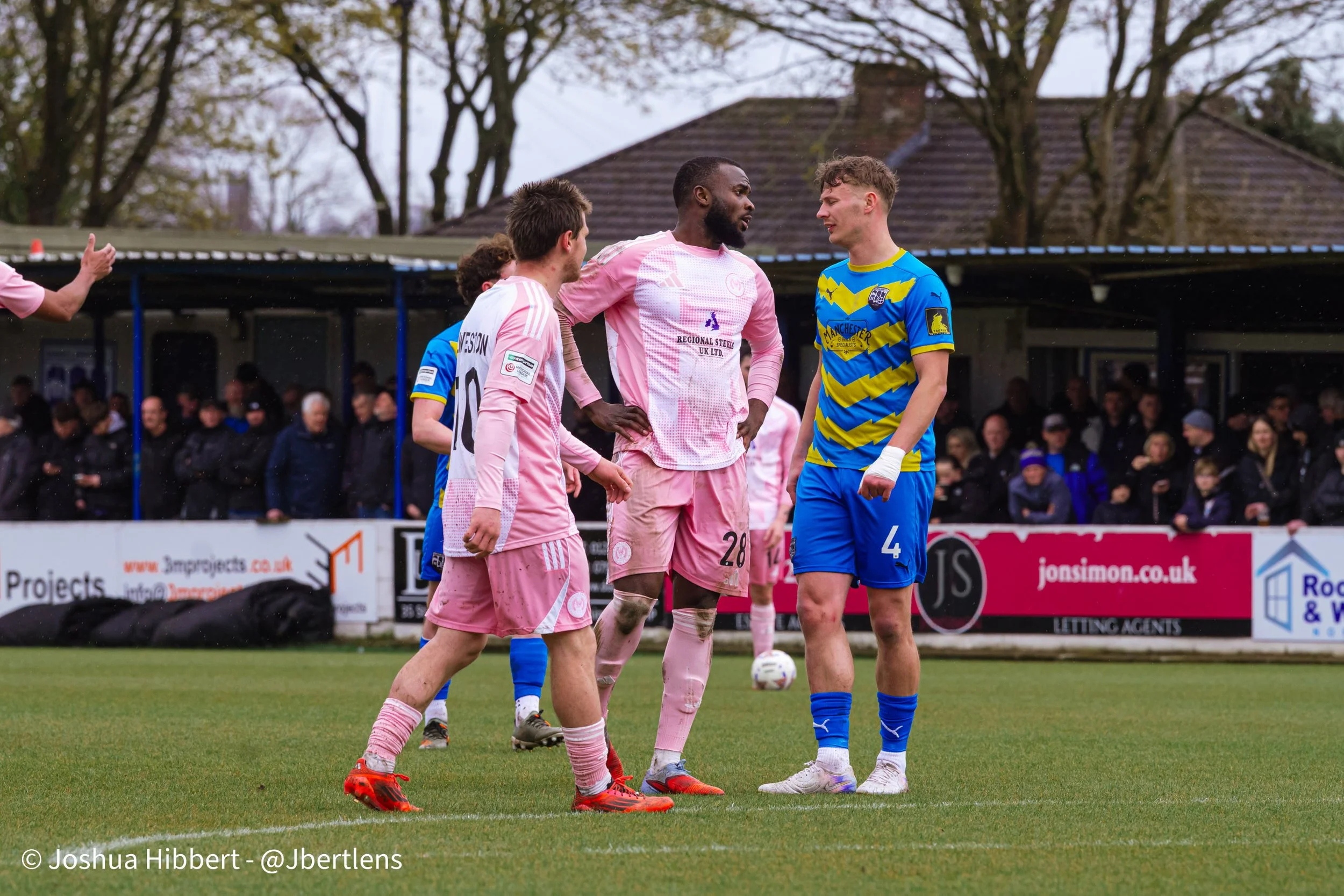 Sport_Photography_Curzon_Ashton_Radcliffe_FC_03.04.26-37.jpg