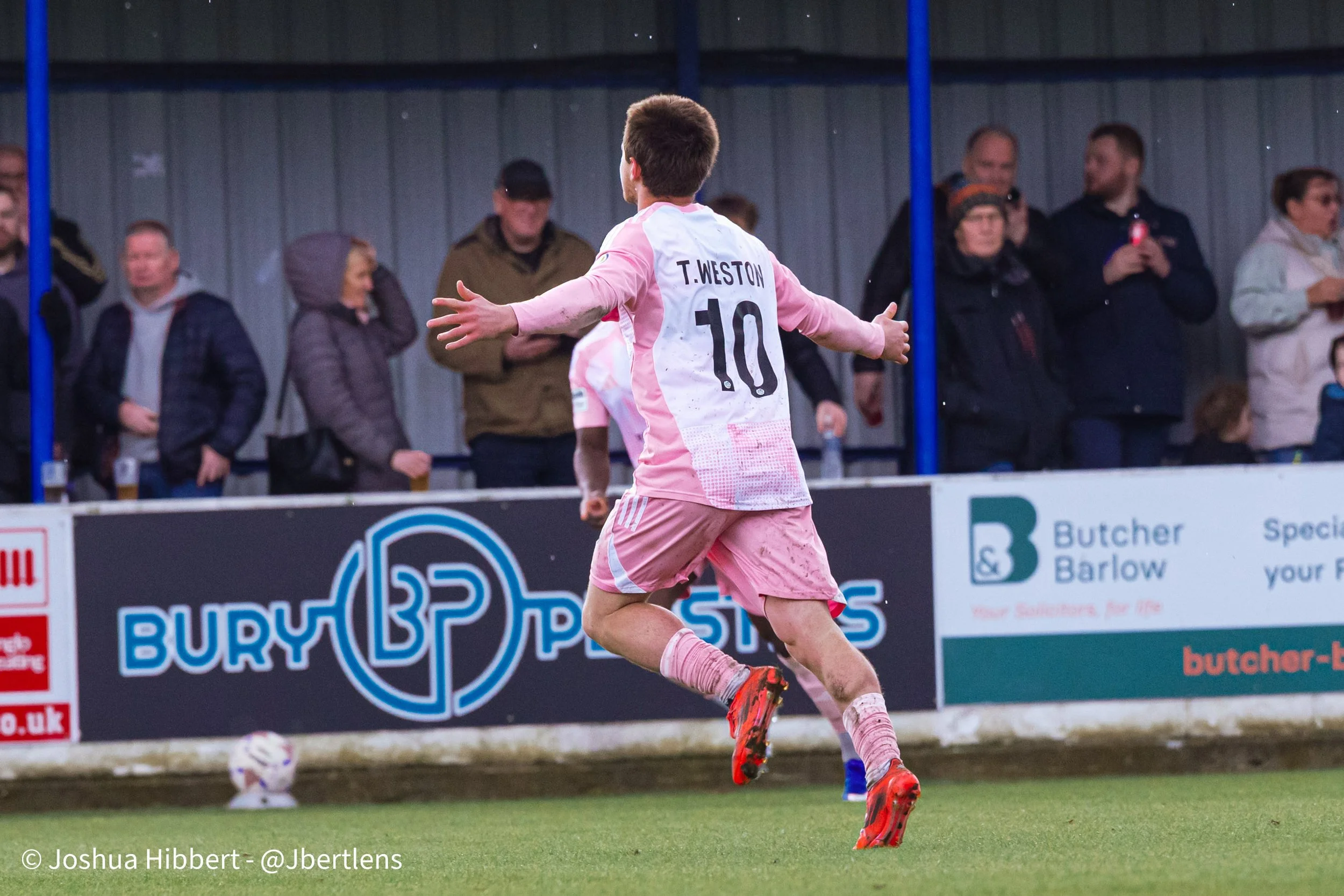 Sport_Photography_Curzon_Ashton_Radcliffe_FC_03.04.26-77.jpg