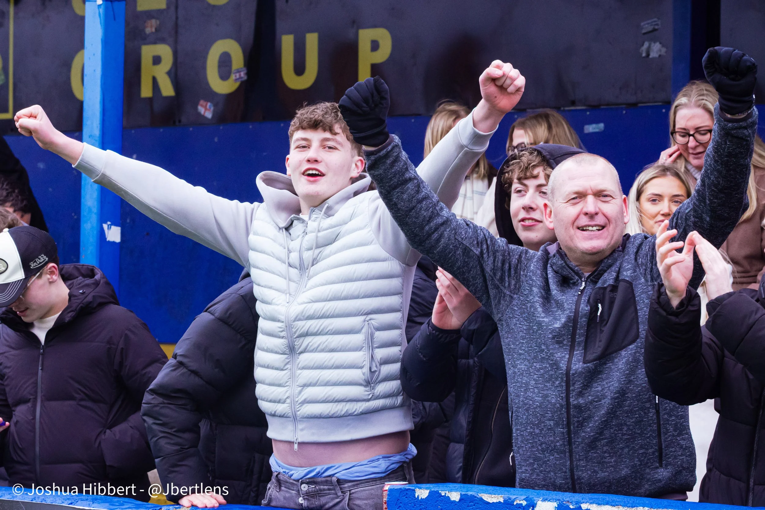 Sport_Photography_Curzon_Ashton_Radcliffe_FC_03.04.26-117.jpg