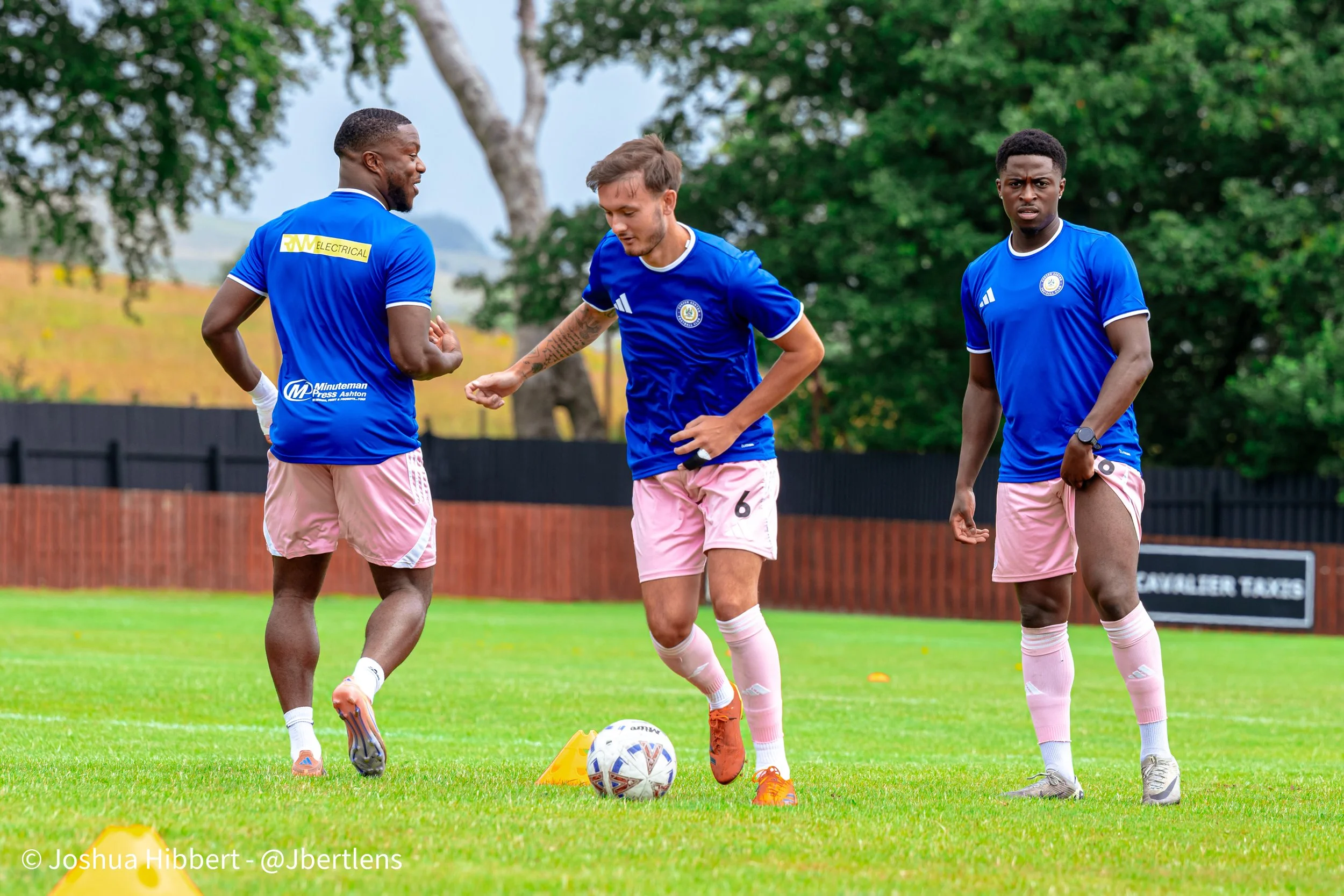 Curzon_Ashton_vs_Colne_FC_18.07.26-21.jpg