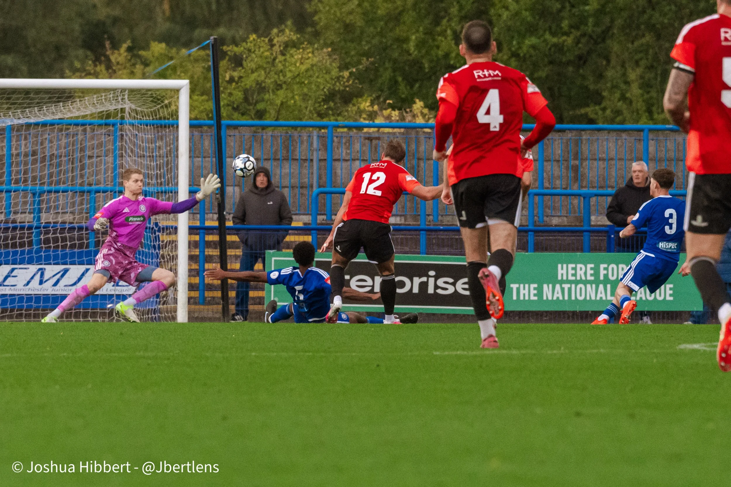 Curzon_Ashton_Hyde_United_Web_Sized_10.10.26-164.jpg