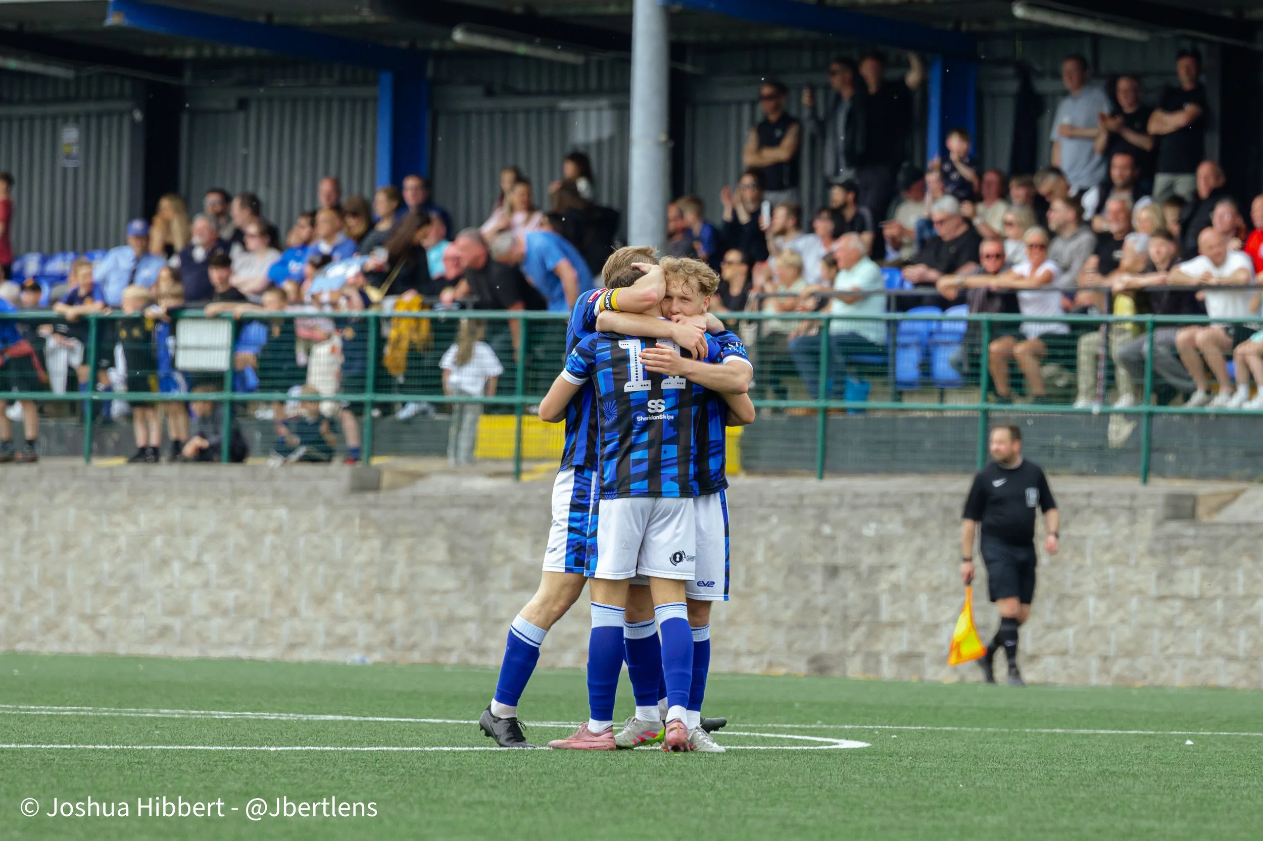 Sport_Photography_Stalybridge_Celtic_Avro_10.05.26-150.jpg