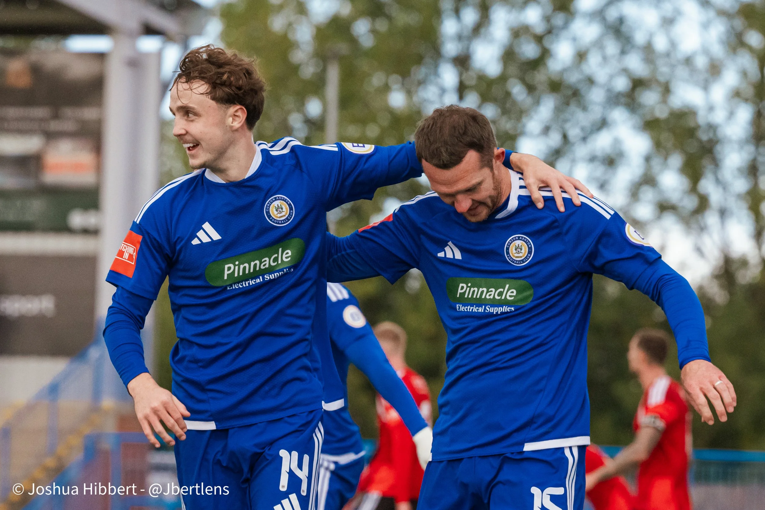 Curzon_Ashton_Hyde_United_Web_Sized_10.10.26-170.jpg