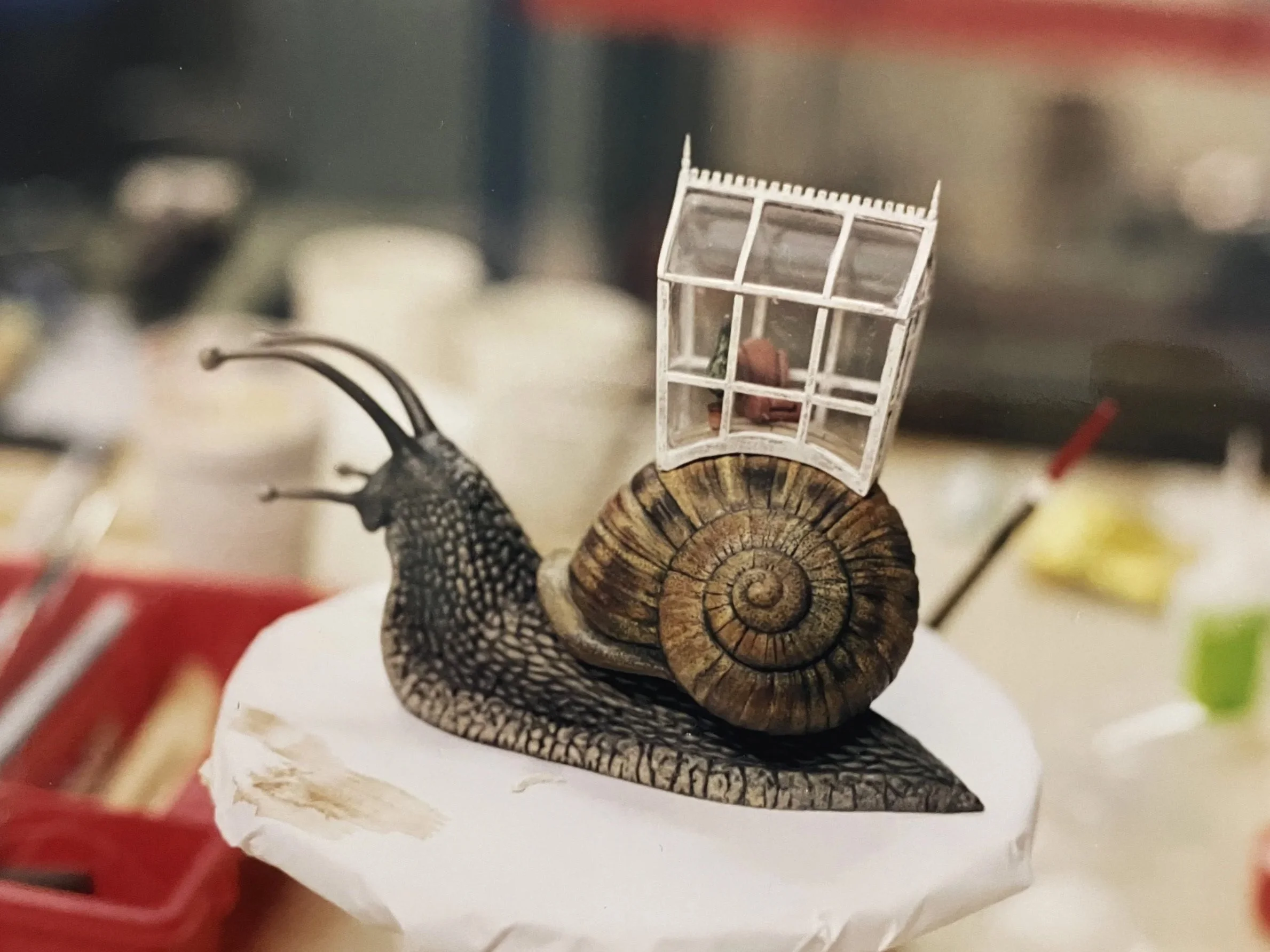I worked with Lee Tetzner on this project at Aardman, for The Daily Telegraph - I was only responsible for the shell and not the complex armature inside the snail's body