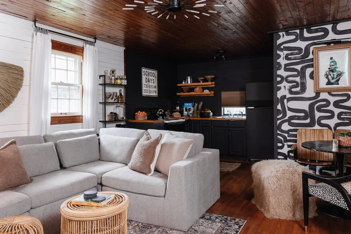  Journey Black Home 