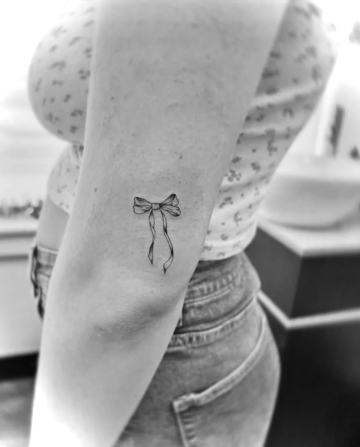 Fine Line Tattoo - bow tattoo