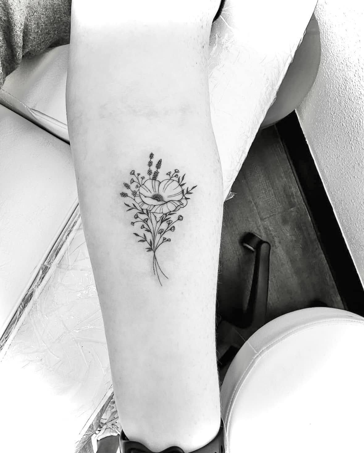 Fine Line Tattoo - floral tattoo