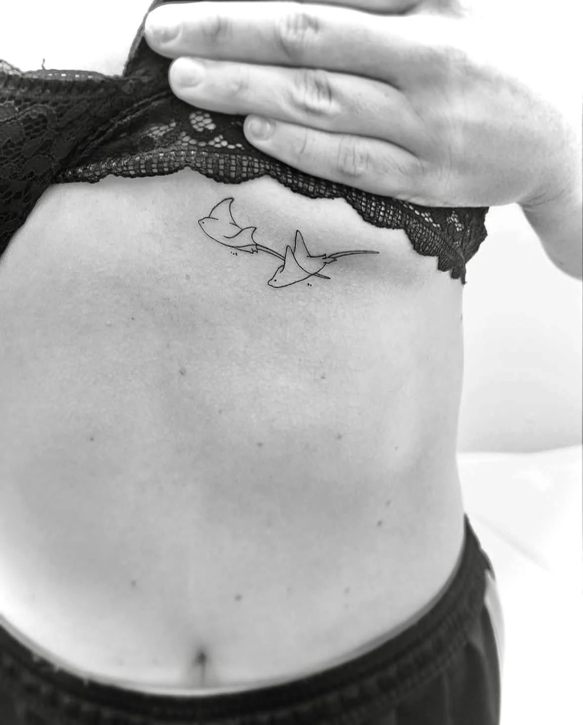 Fine Line Tattoo - stingrays rib tattoo