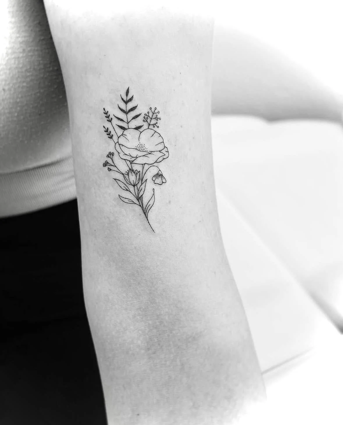 Fine Line Tattoo - floral tattoo