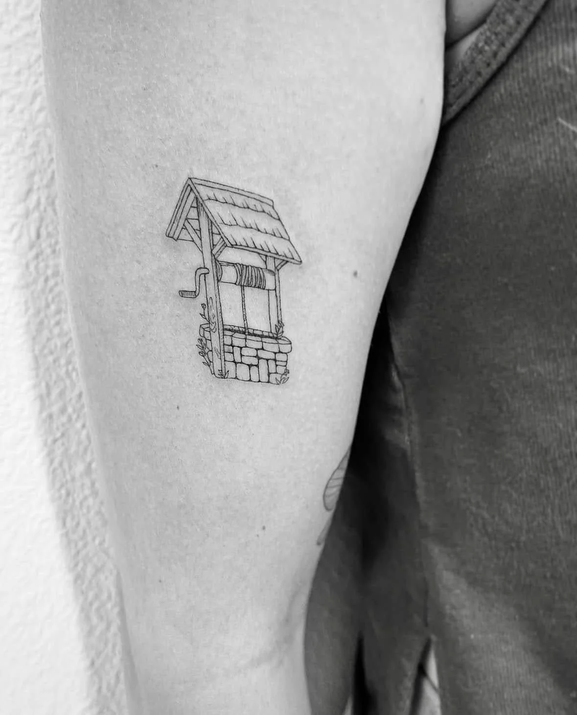 Fine Line Tattoo - minimalist well tattoo