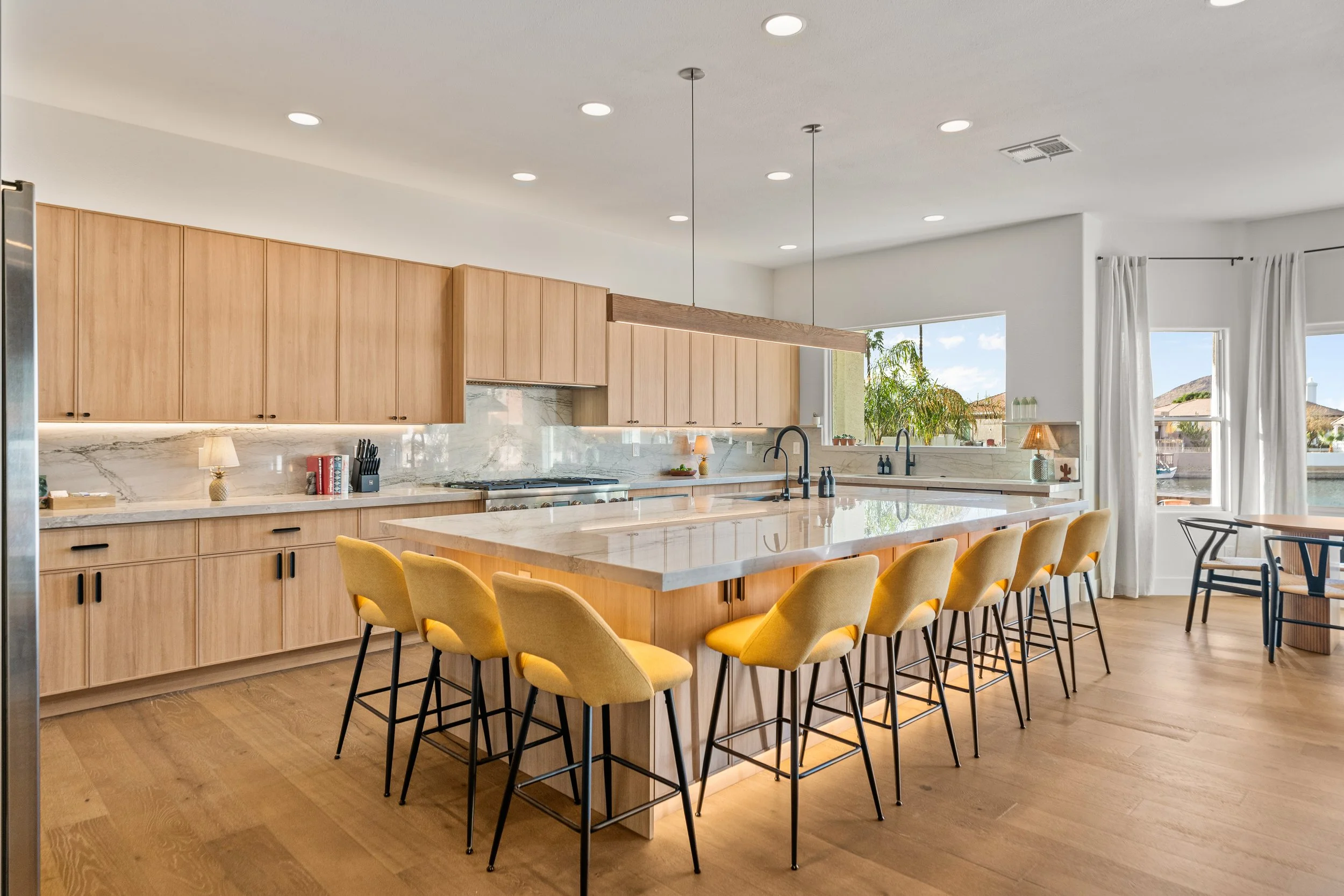 020-Kitchen.jpg