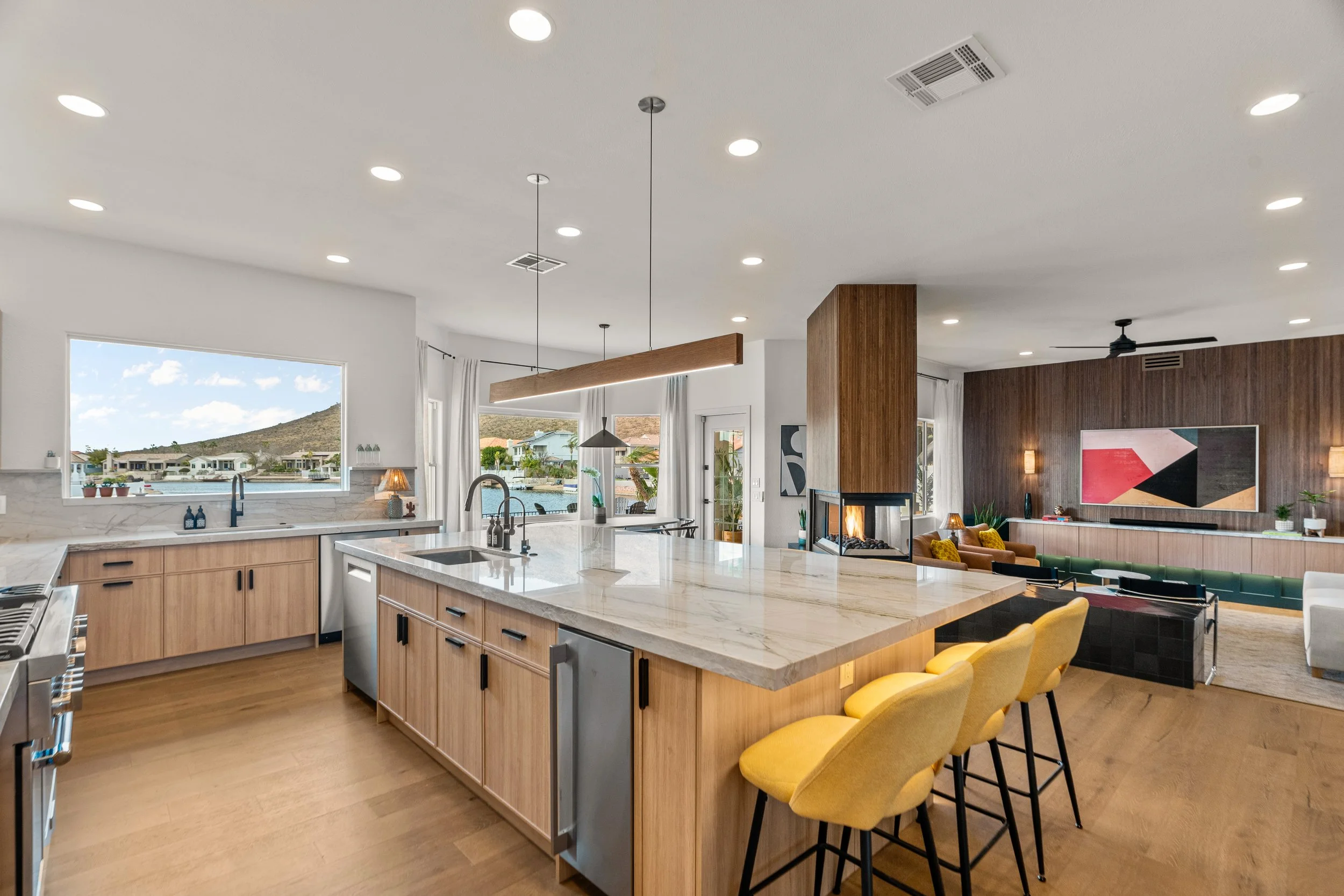 026-Kitchen.jpg