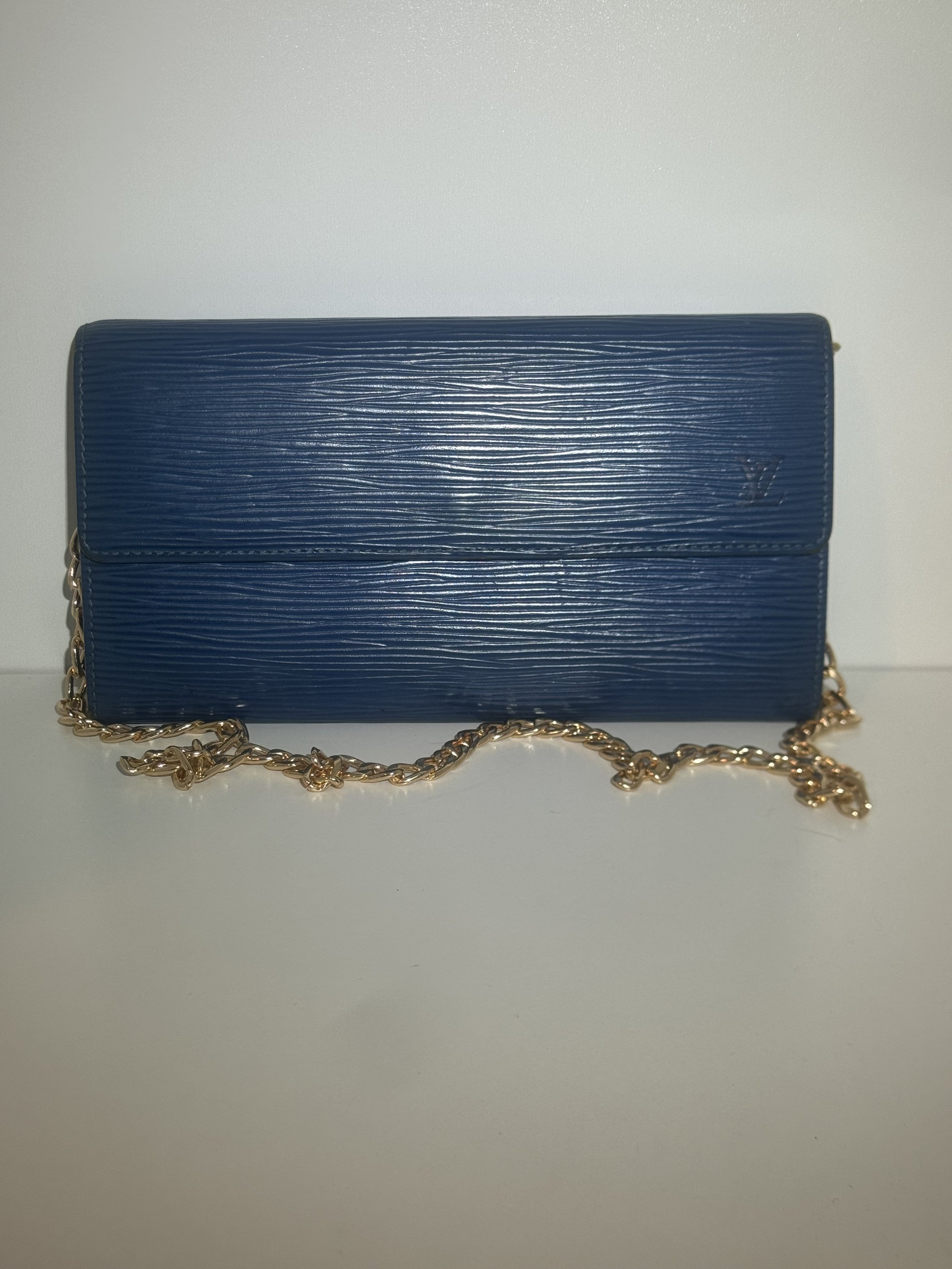 LV Blue Epi Wallet with insert for chain