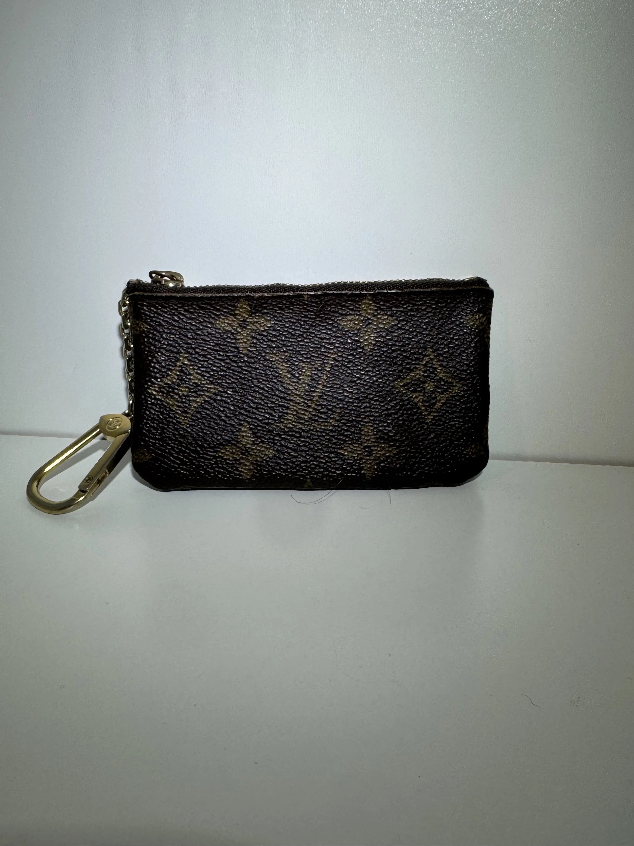 LV Monogram Keyholder
