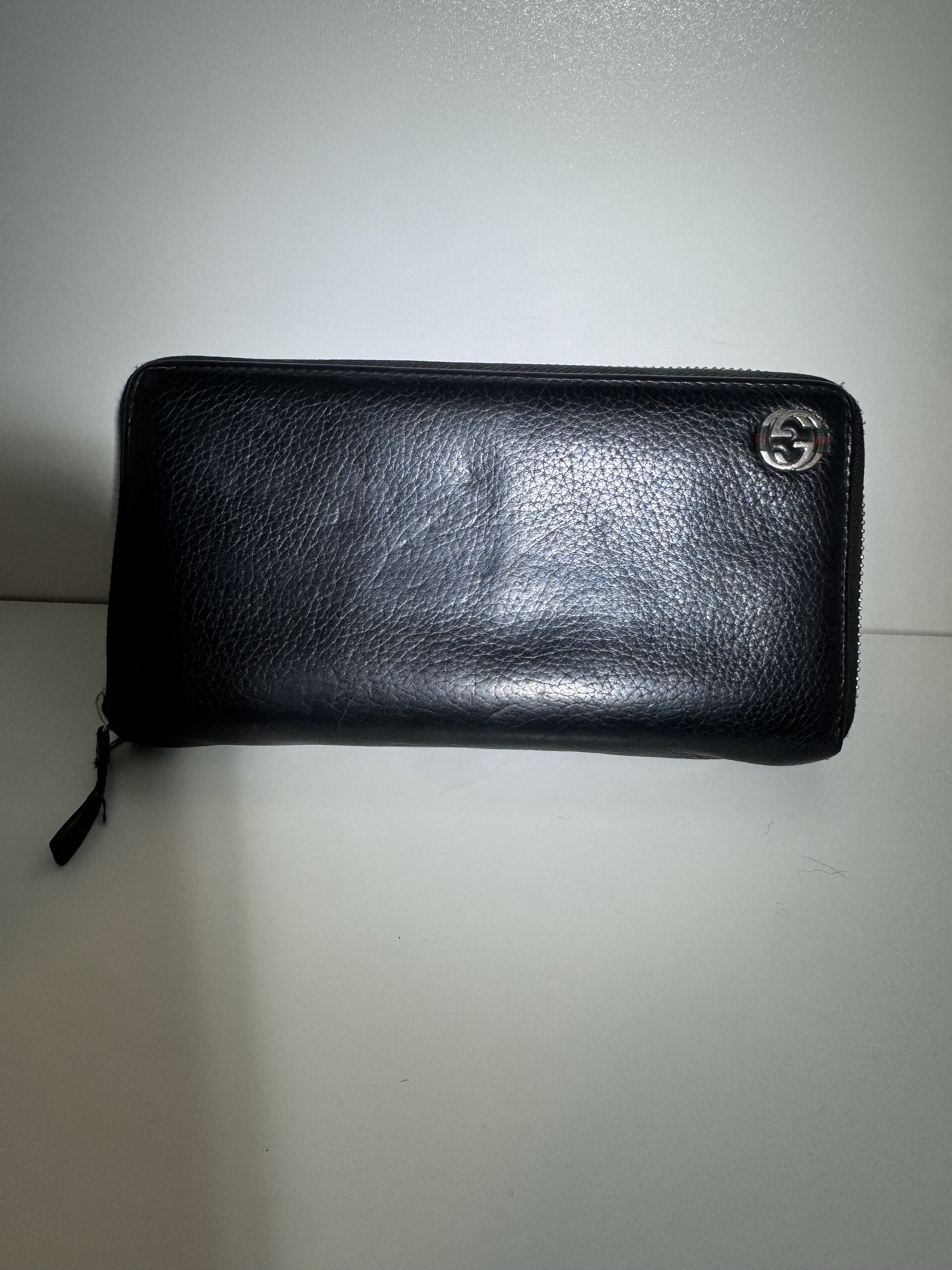 Vintage Gucci Black Leather Zippy Wallet