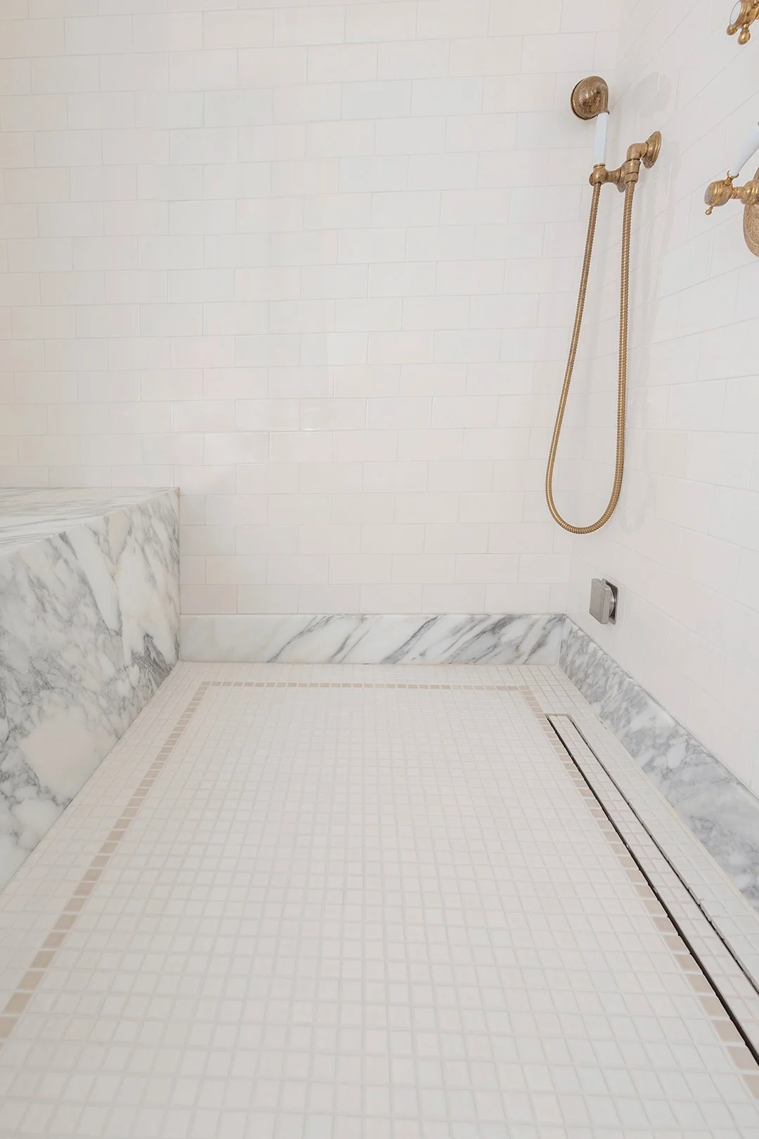 OC Marmol - Manufacturing and installation of tile and stone