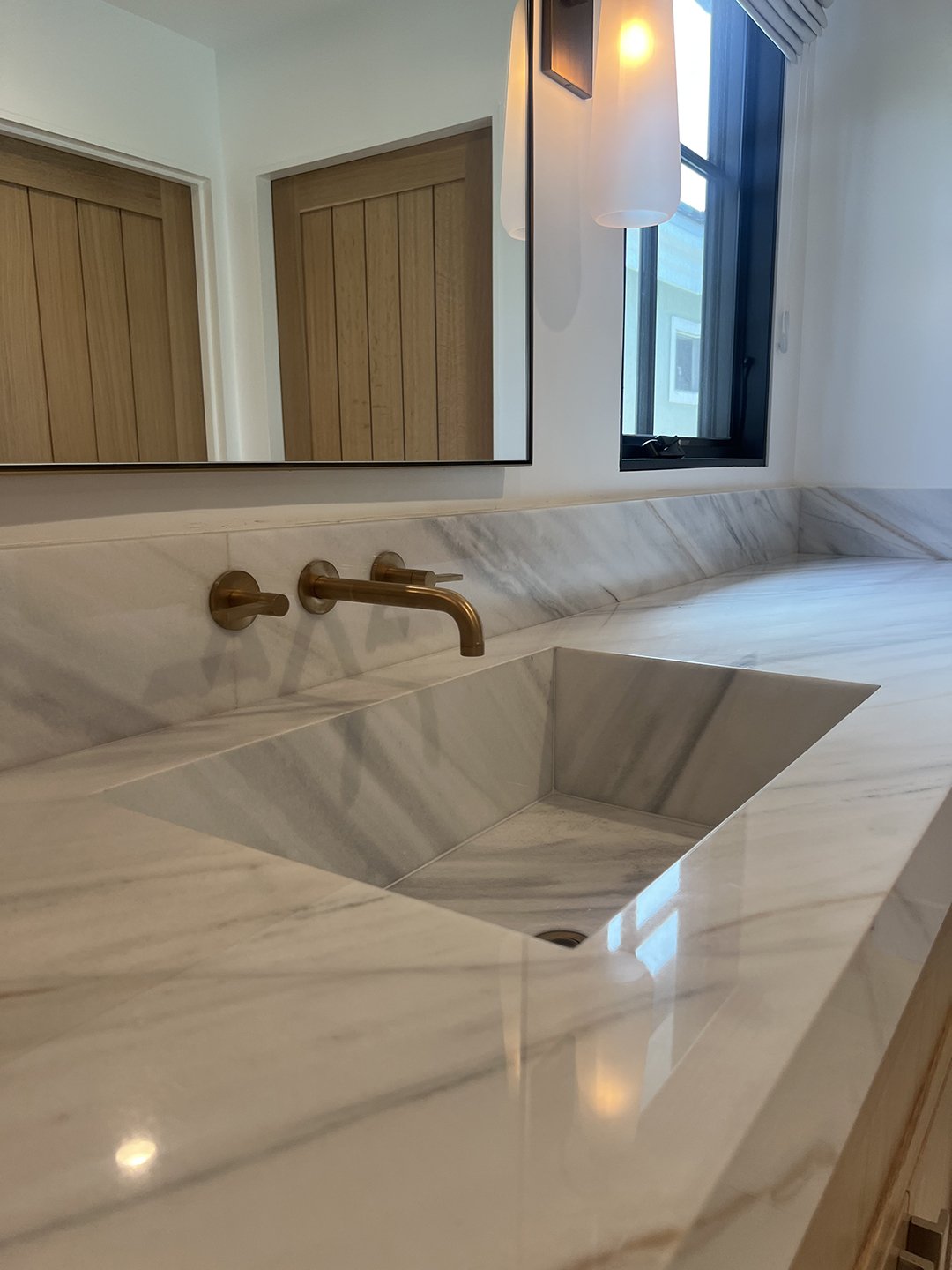 OC Marmol - Manufacturing and installation of tile and stone