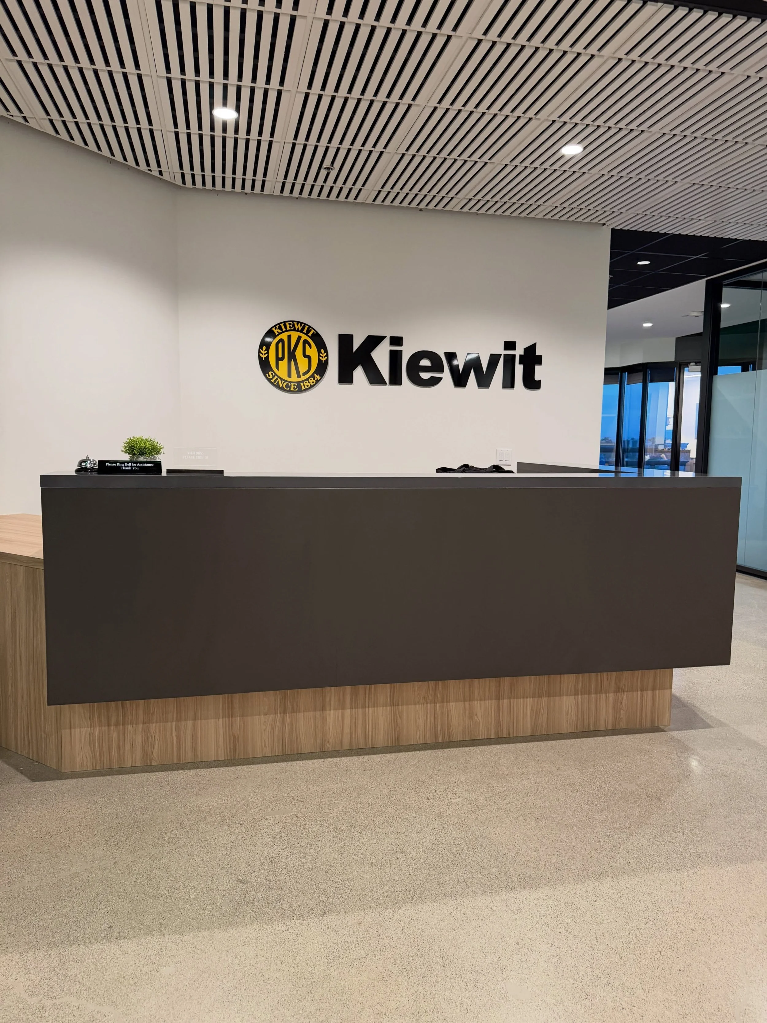 Kiewit is officially finished. This project came together through great teamwork and collaboration with our friends at Crew Builders. 👏🏻