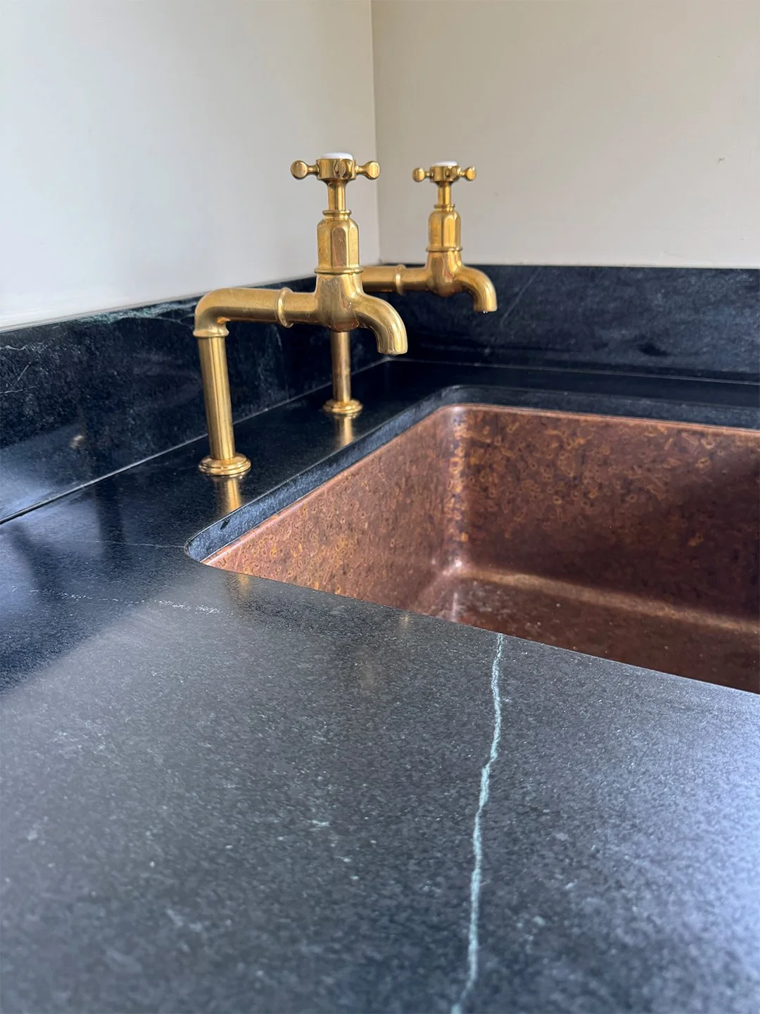 OC Marmol - Manufacturing and installation of tile and stone