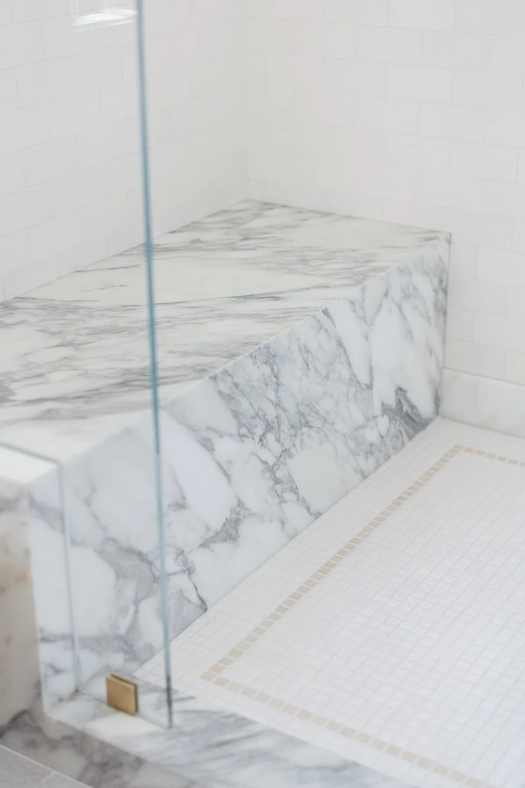 OC Marmol - Manufacturing and installation of tile and stone
