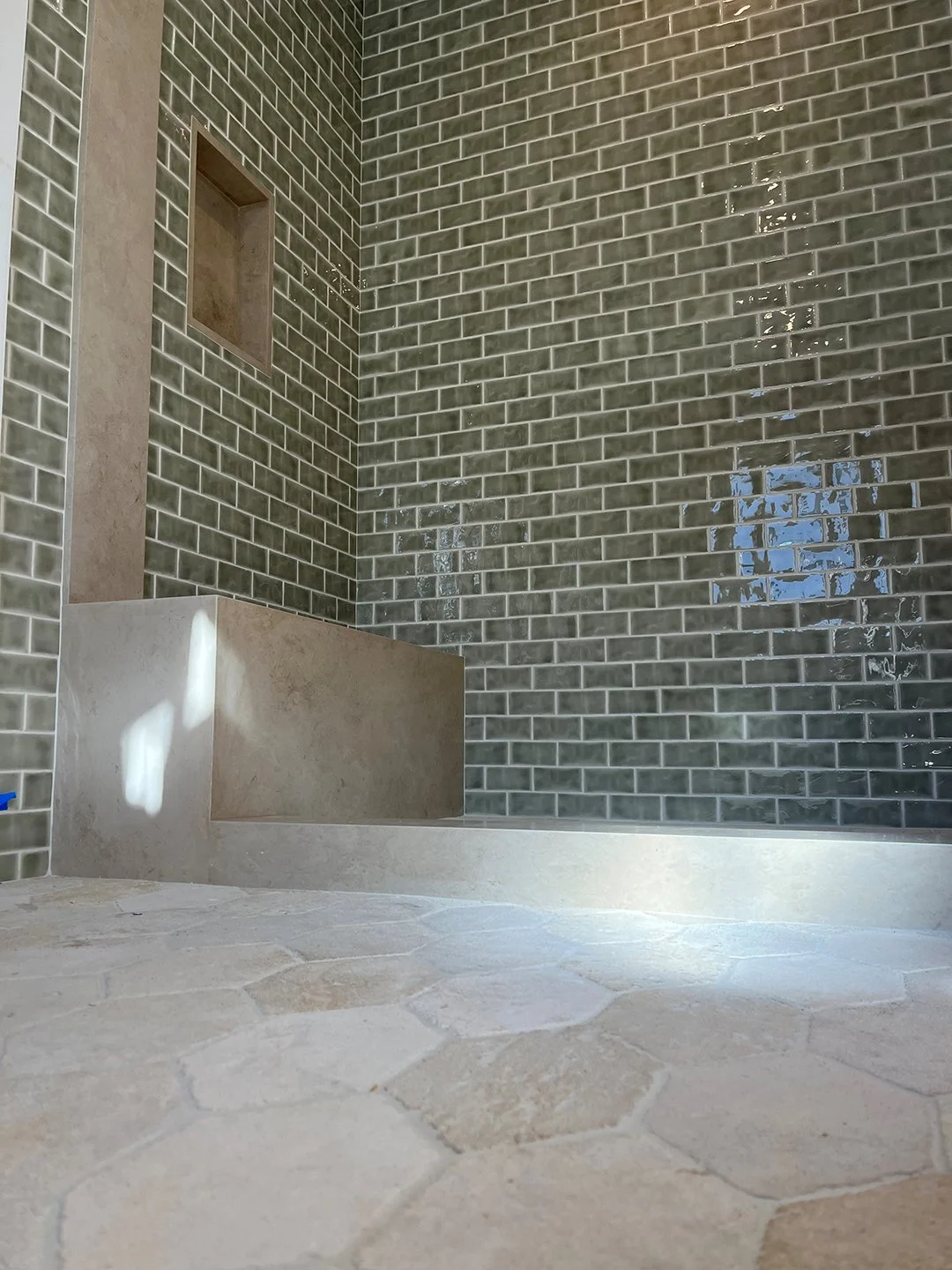 OC Marmol - Manufacturing and installation of tile and stone